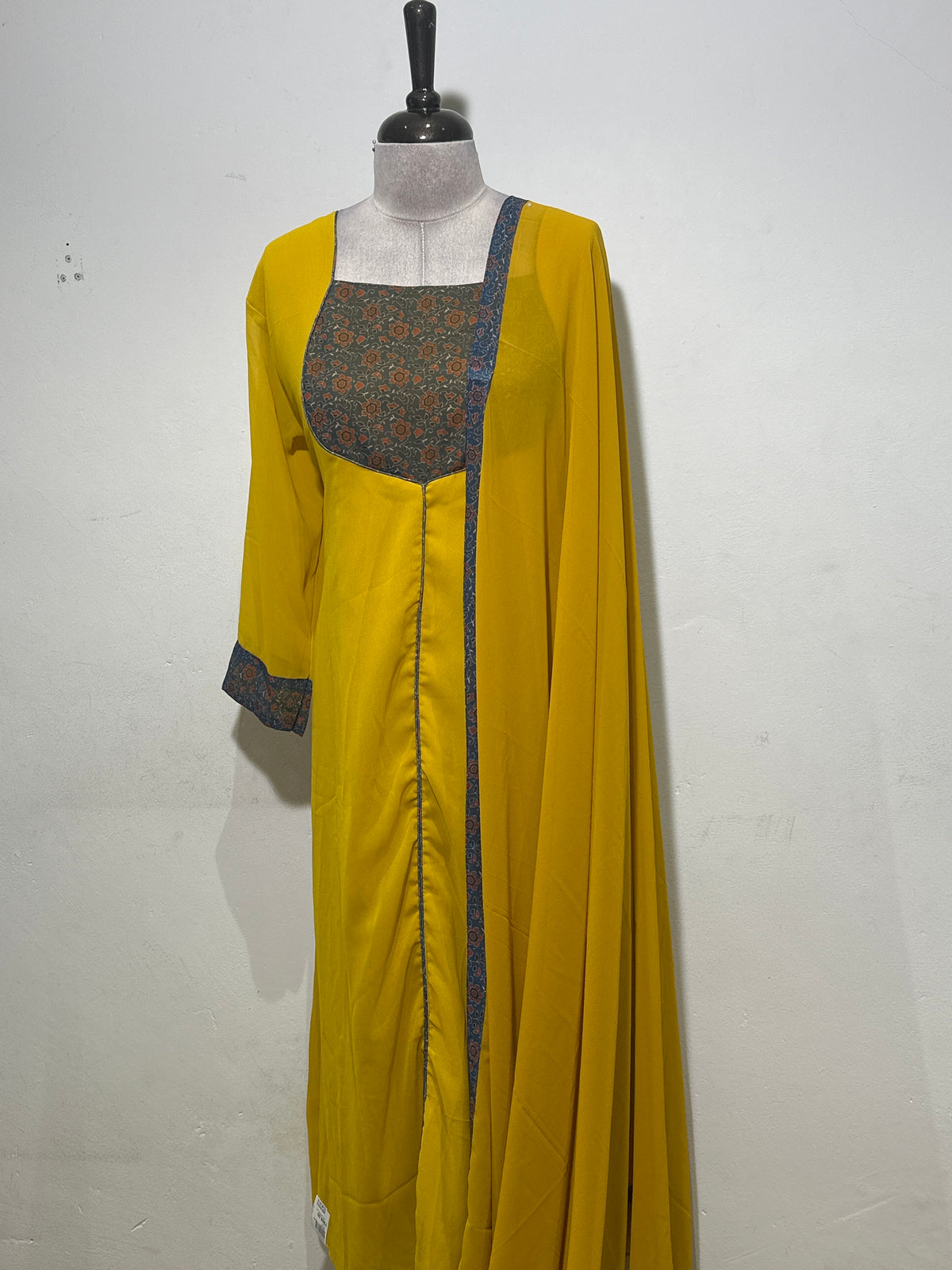 OFFER SALES TOP'S -  IHA 35675
