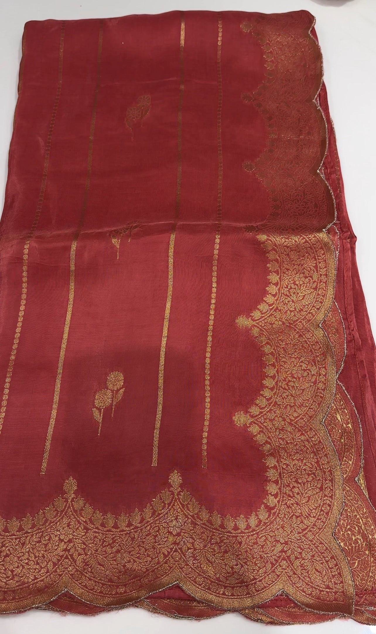 SILK BANARASI SAREES - IHA 27902