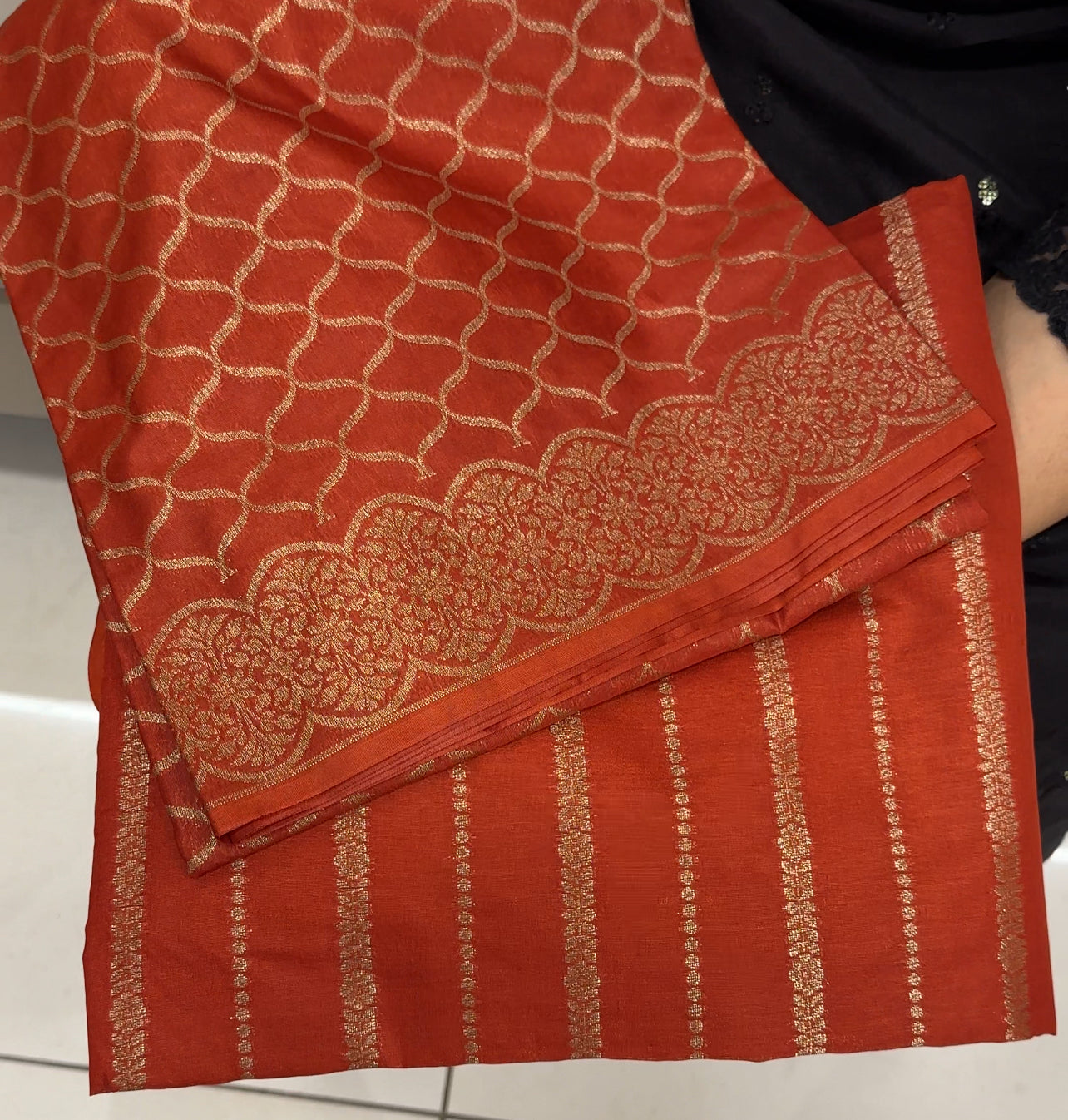 BANARASI TUSSUR UNSTITCHED SALWAR SUITS - IHA 28349