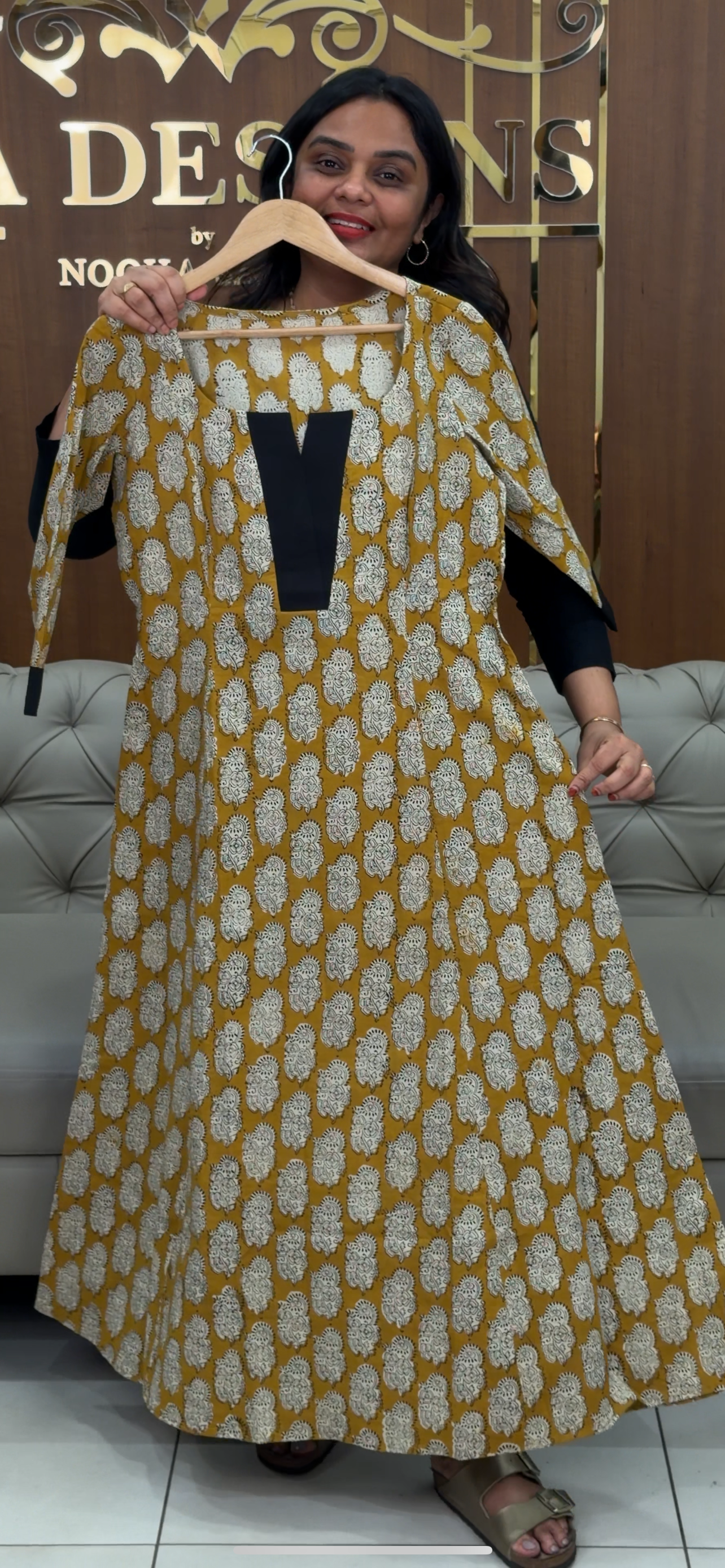 IHA'S IN-HOUSE ALINE TOPS - IHA 31854