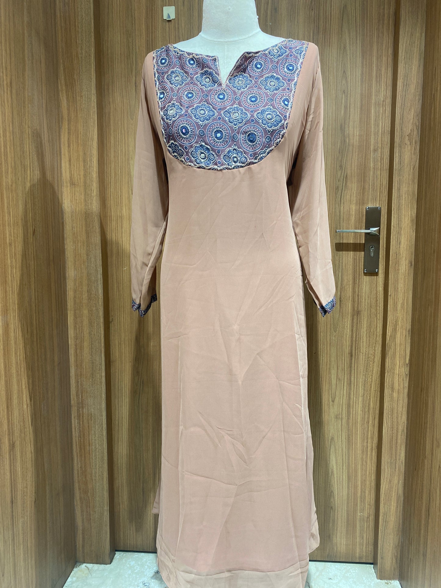 OFFER SALES TOPS COLLECTIONS - IHA 27006