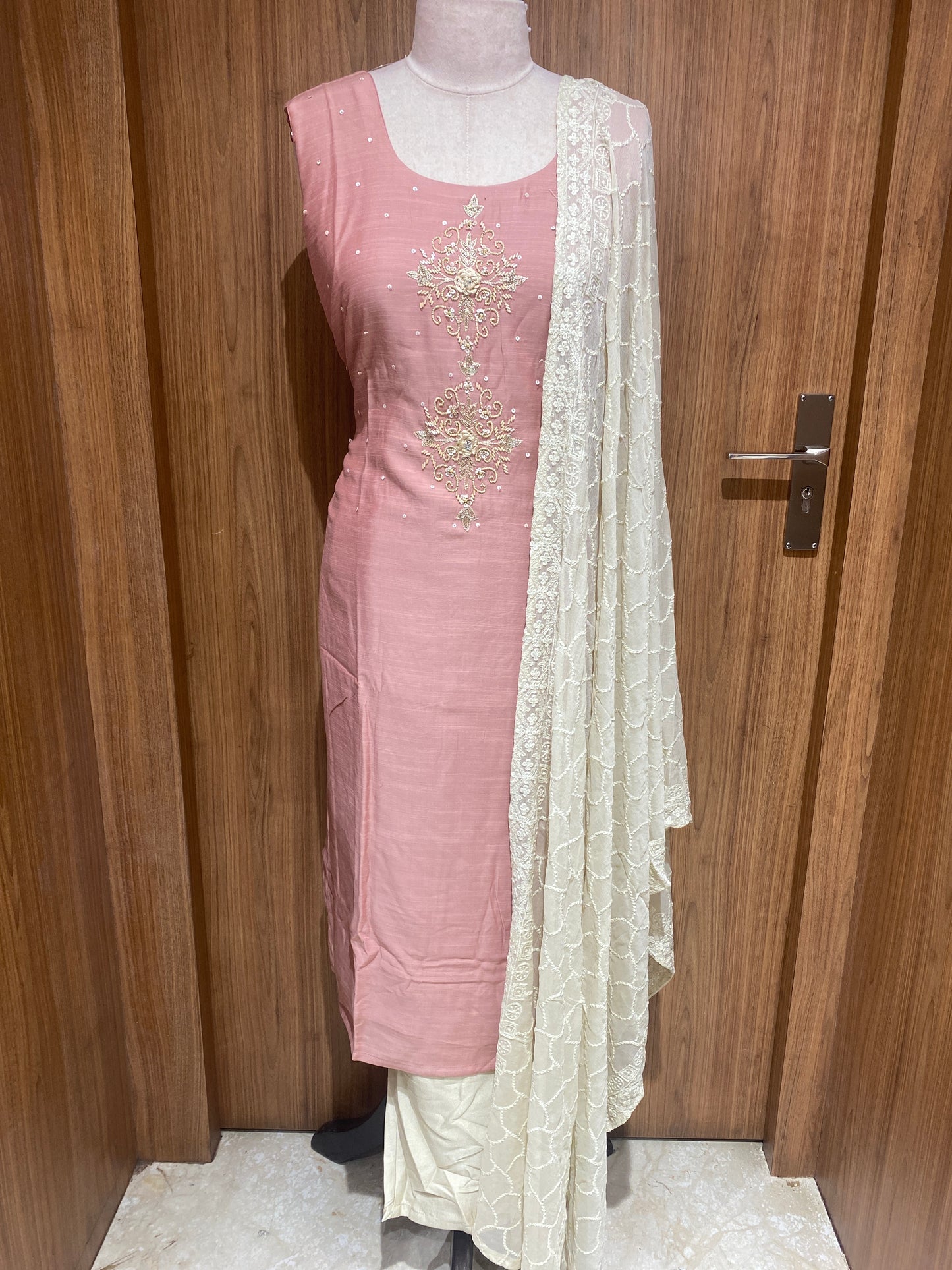 OFFER SALES TOP AND BOTTOM - IHA 27066