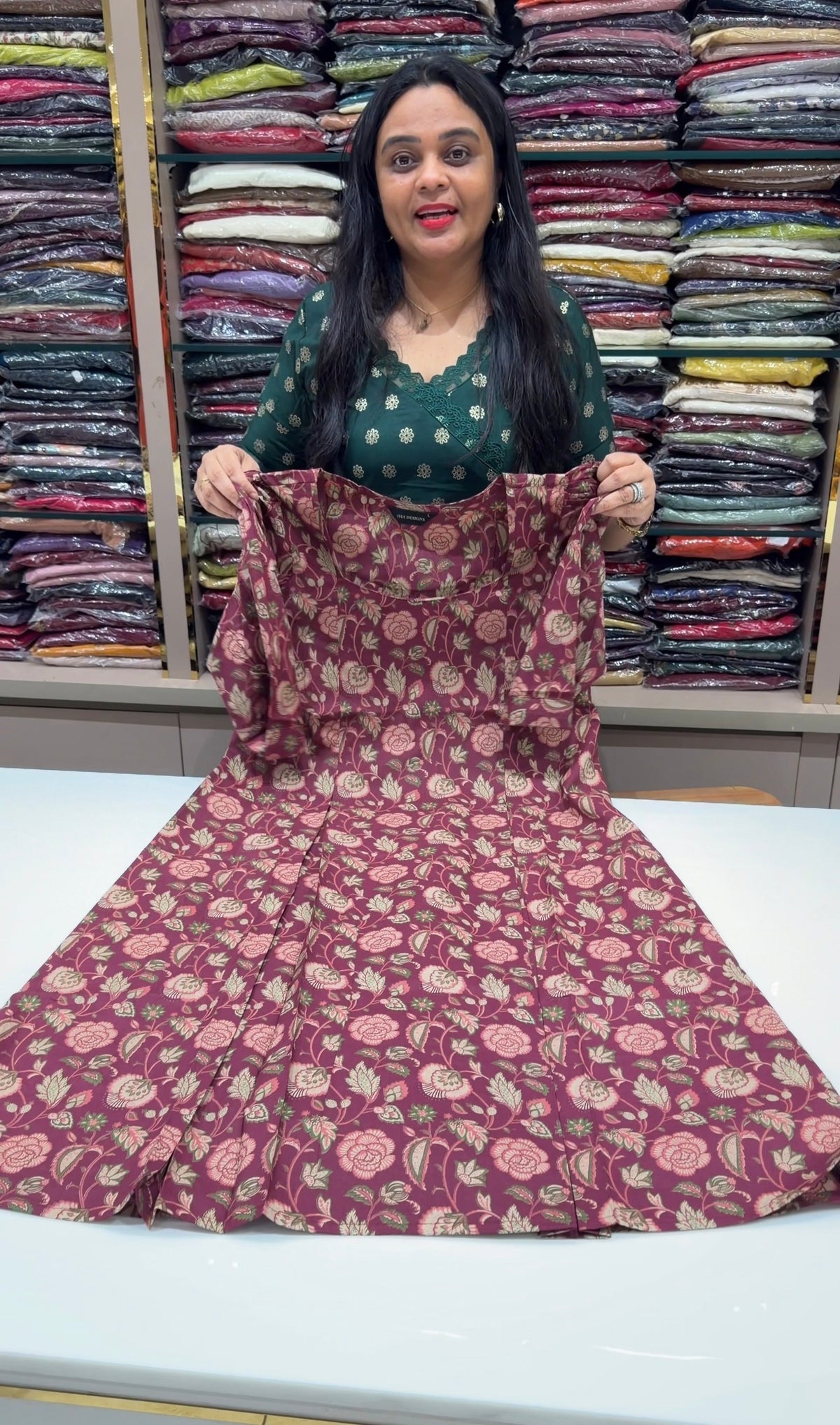OFFER SALES READY TO WEAR SETS - IHA 35344