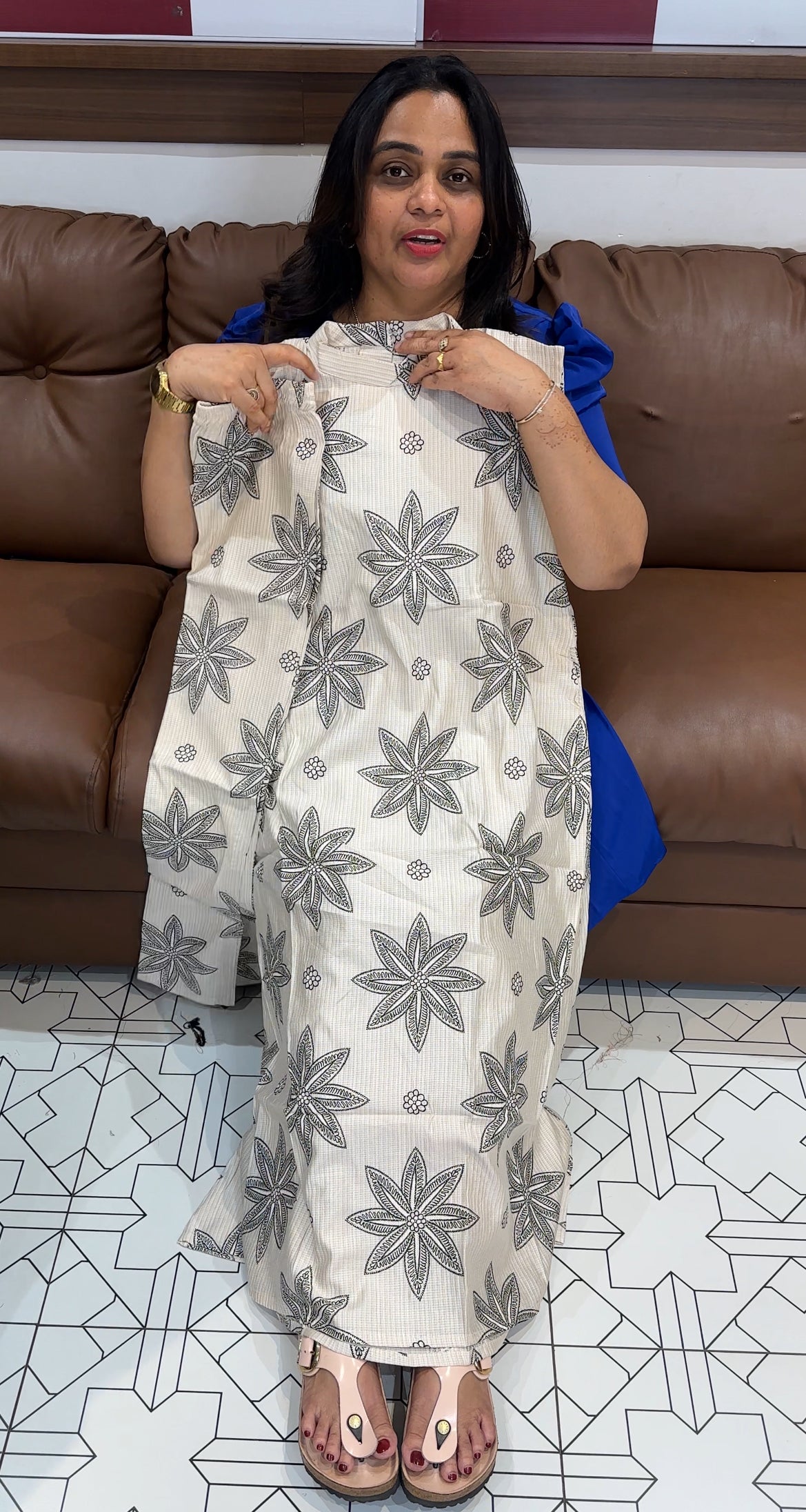 PRINTED COTTON TOP, AND BOTTOM - IHA 27712