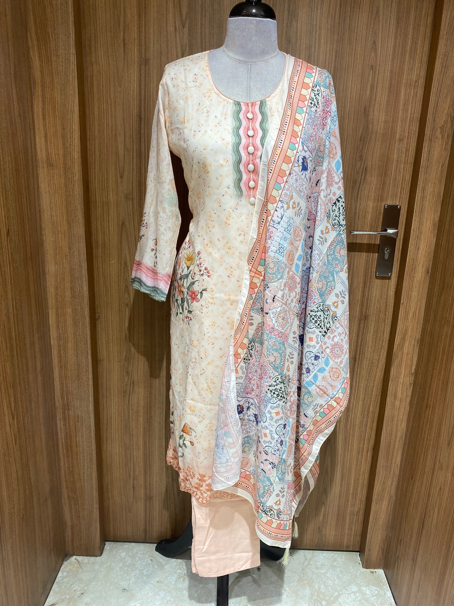 OFFER SALES TOP AND BOTTOM - IHA 27066