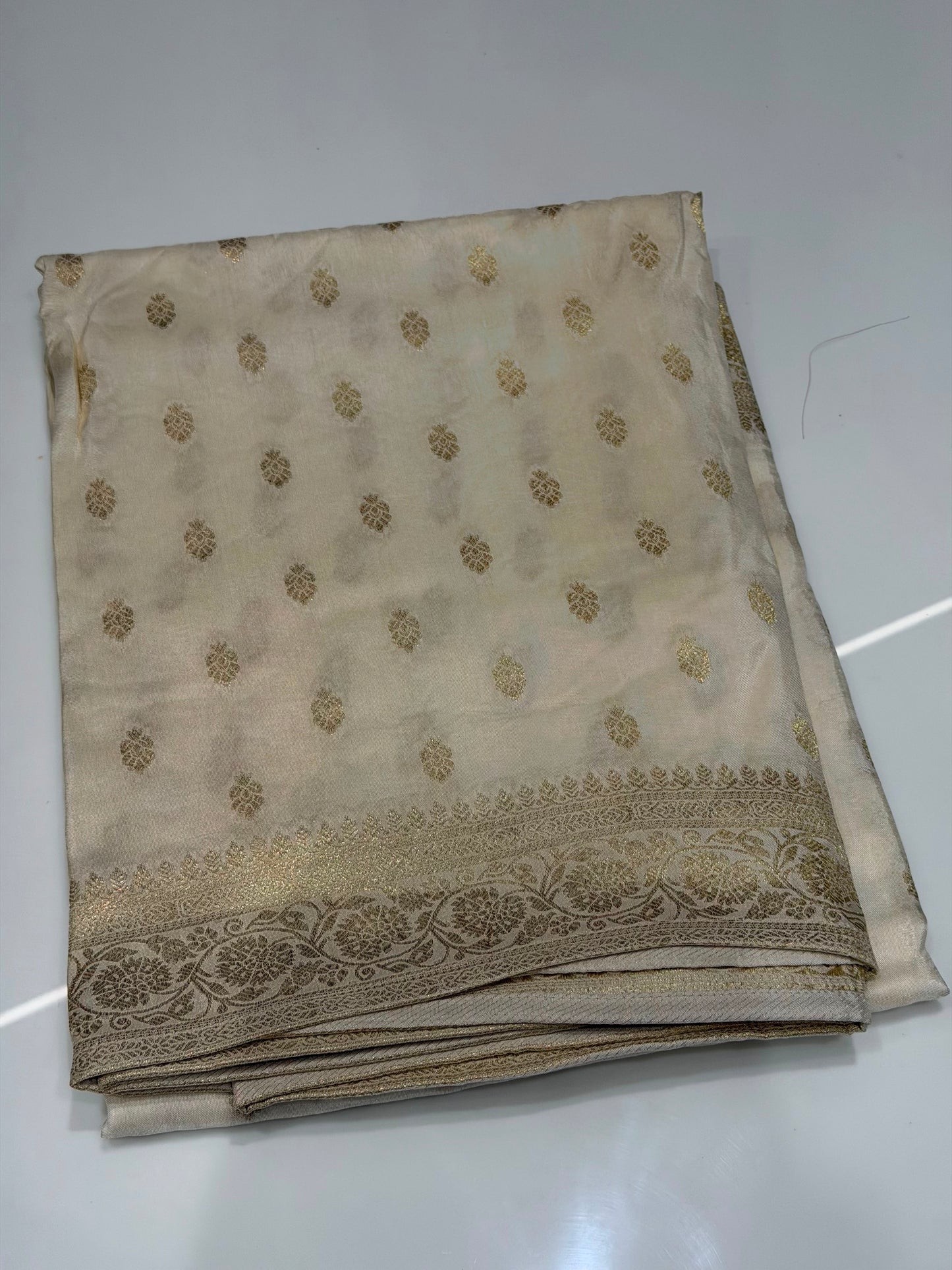 OFFER ONAM SAREES - IHA 34583