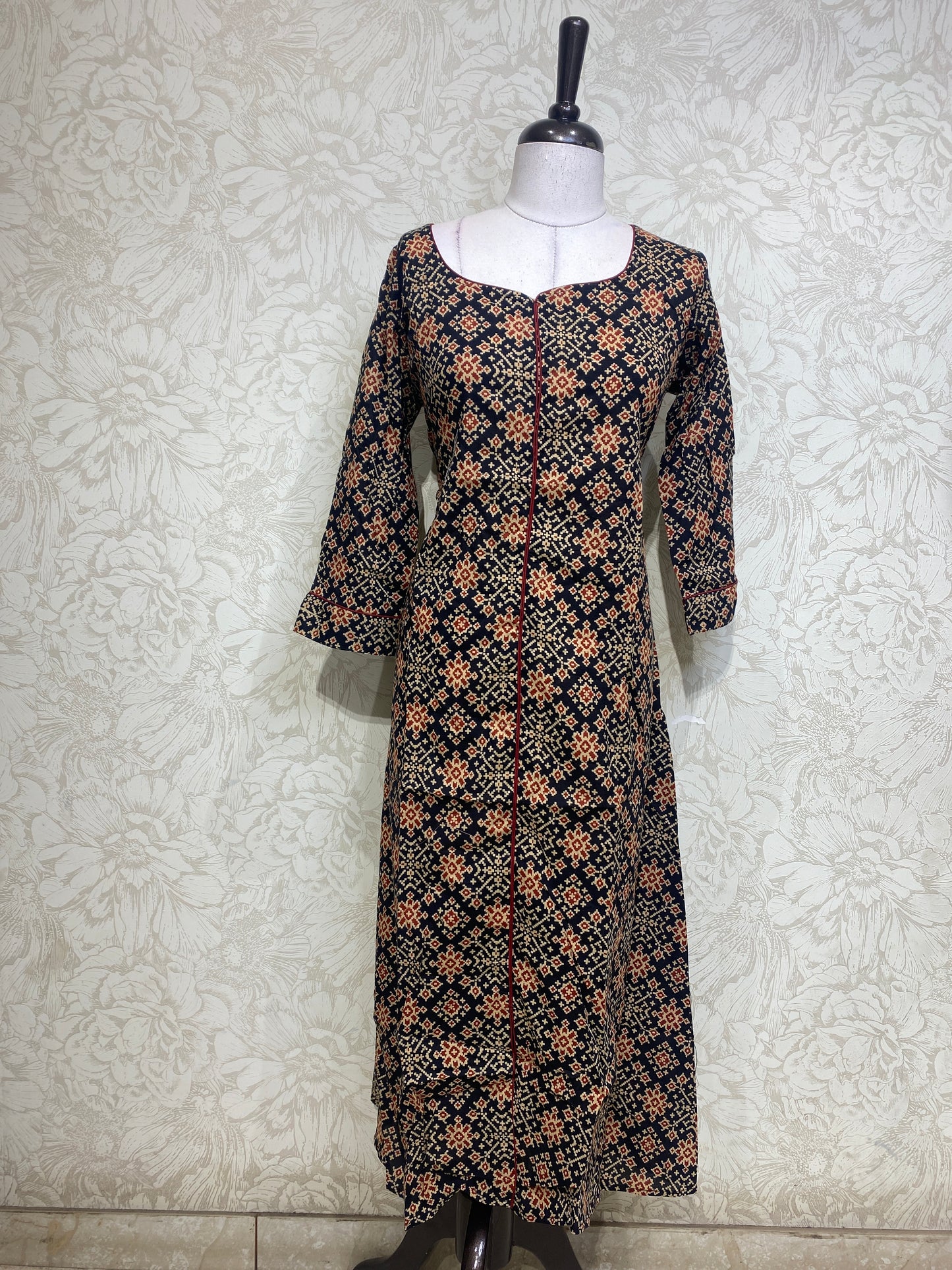 OFFER SALES TOPS COLLECTIONS - IHA 26917