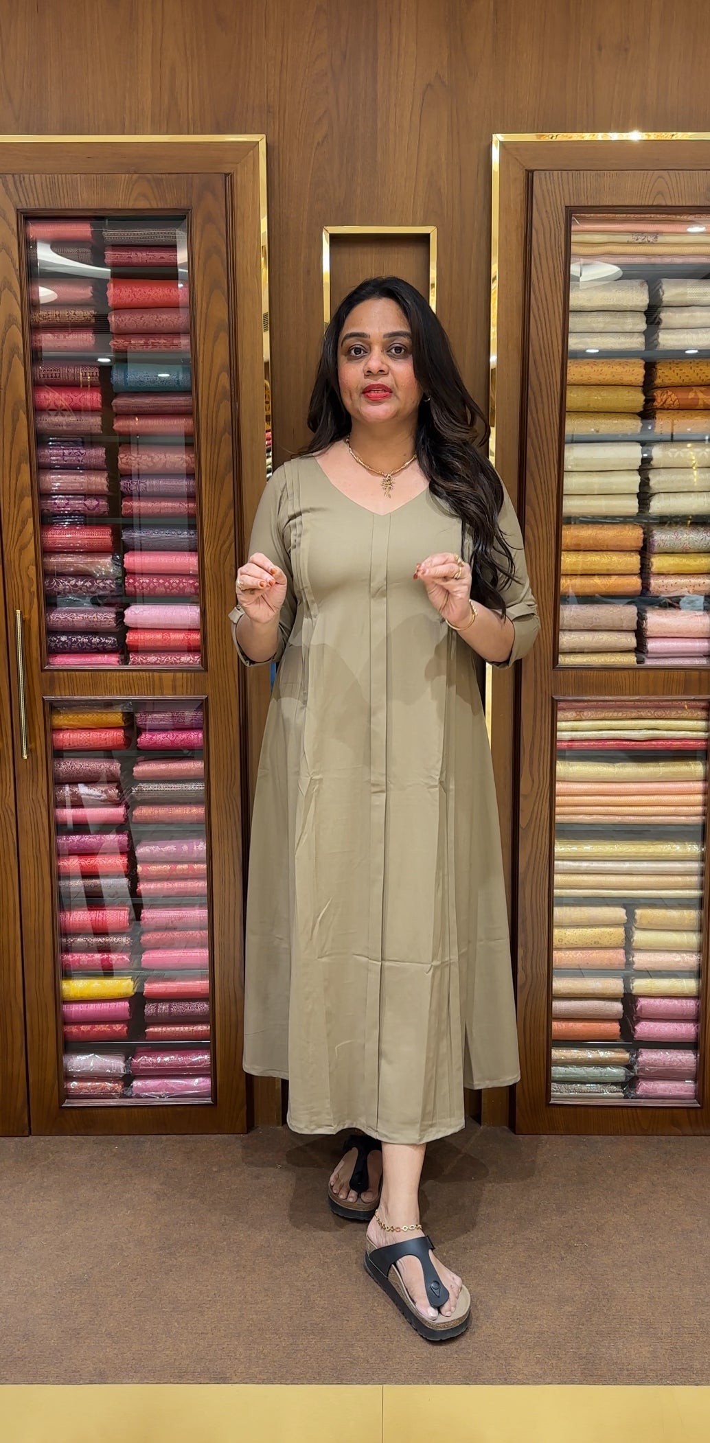 IHA'S IN-HOUSE DESIGNER FROCKS - IHA 22511