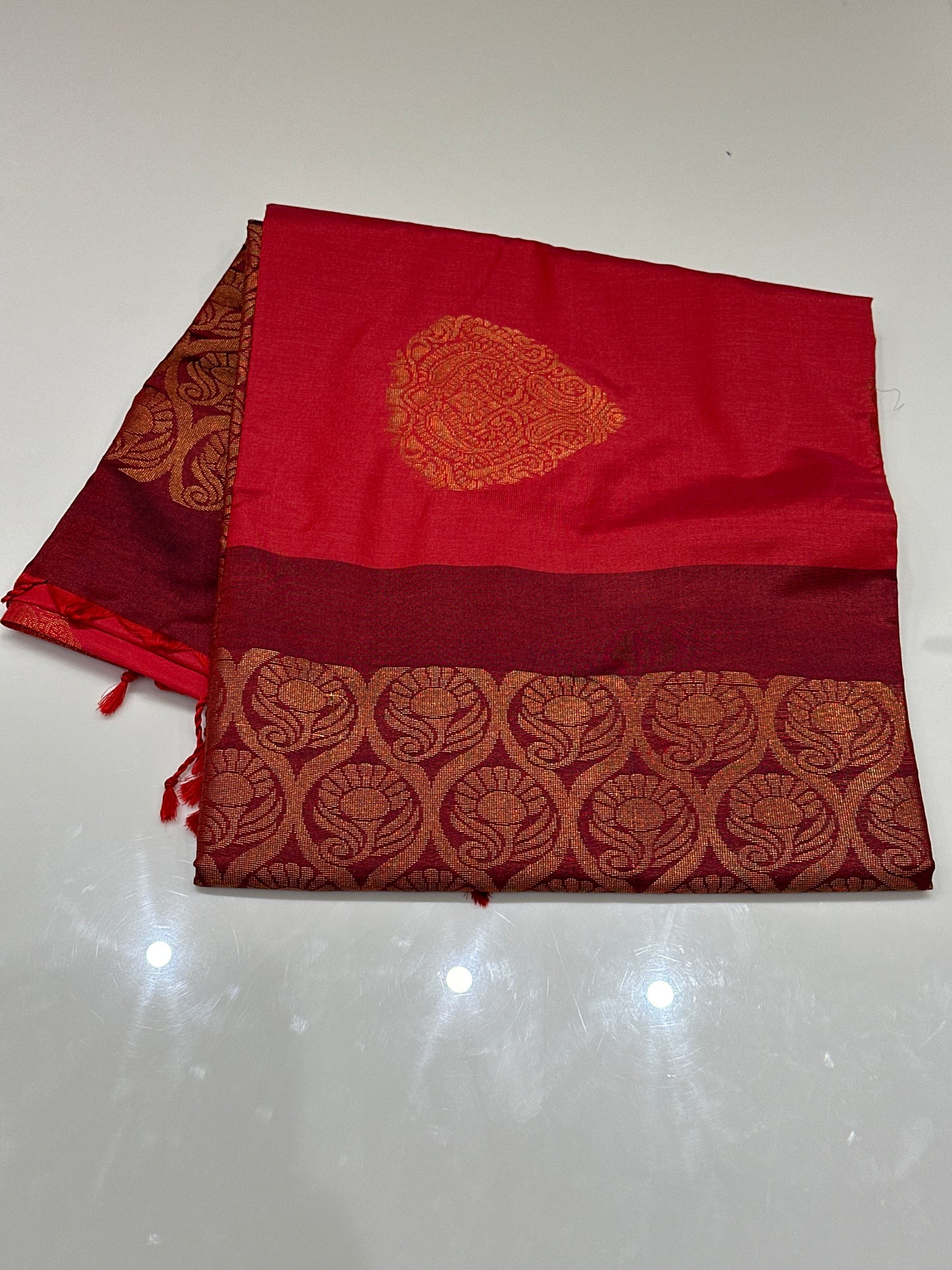 OFFER SALES SAREES - IHA 27171