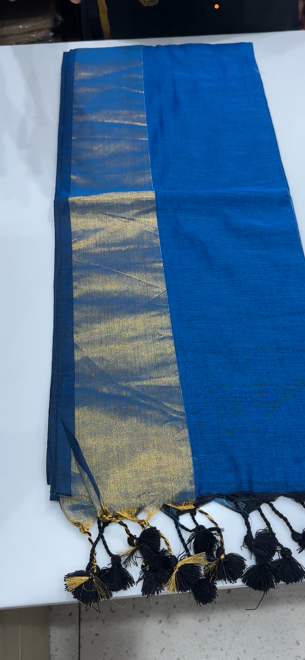OFFER SALES SAREES - IHA 35468