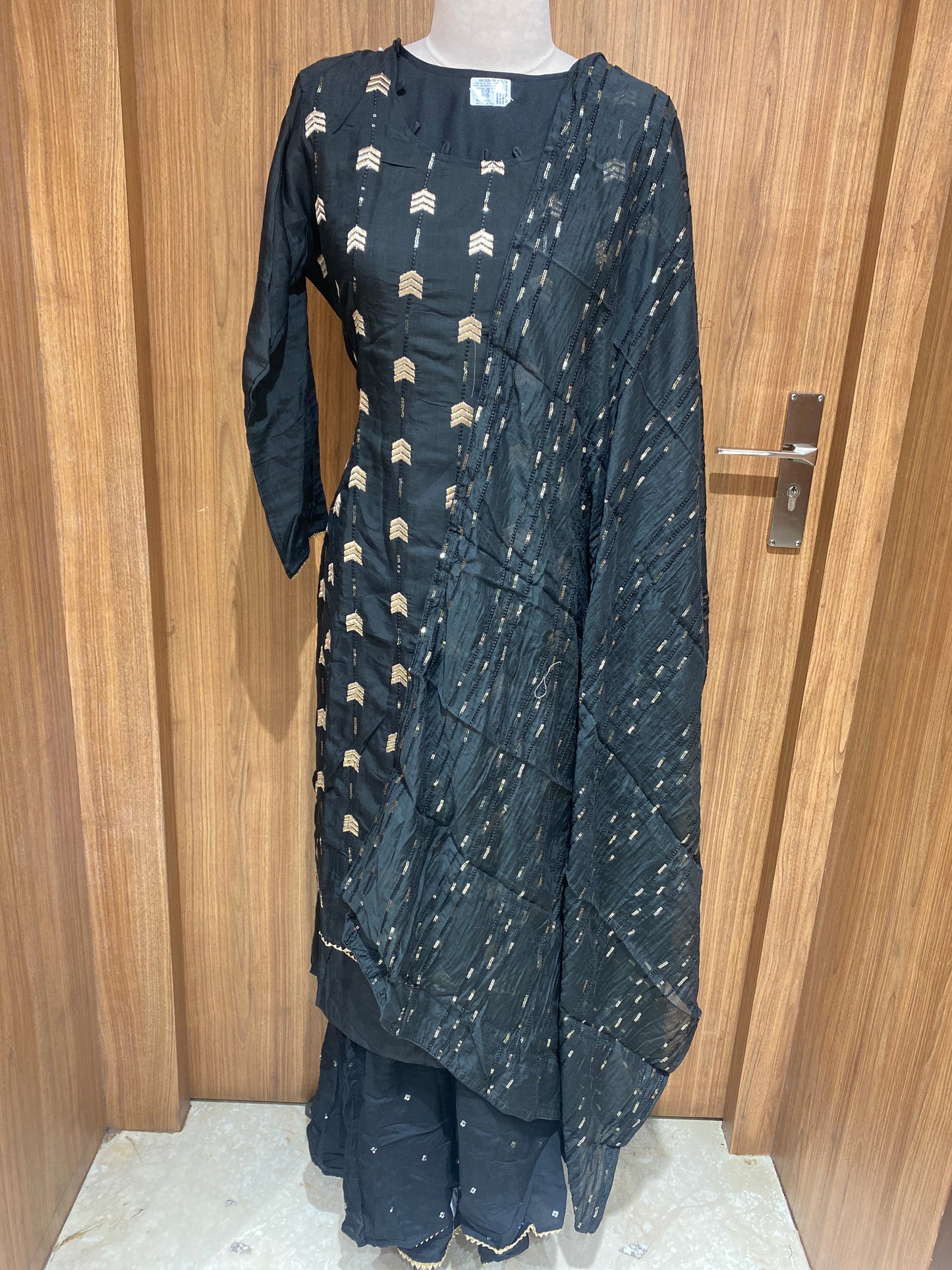 OFFER SALES TOP AND BOTTOM - IHA 27066