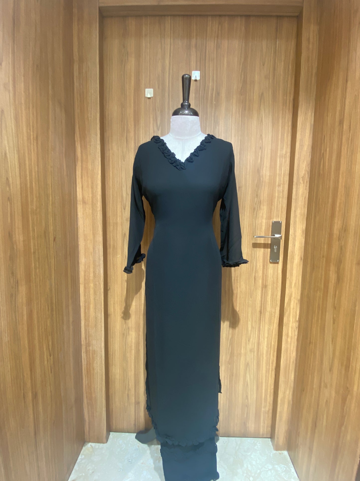 OFFER SALES TOP AND BOTTOM - IHA 27052