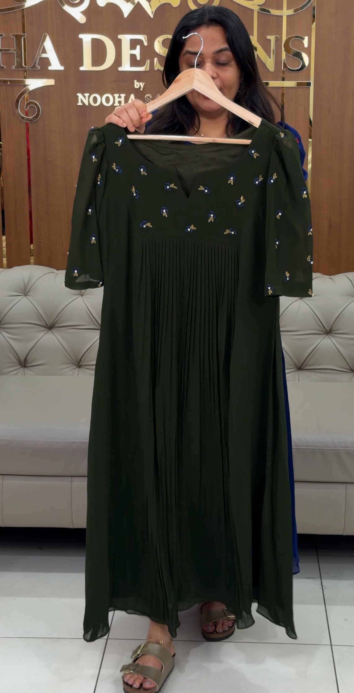 IHA'S IN-HOUSE ALINE TOPS - IHA 30855