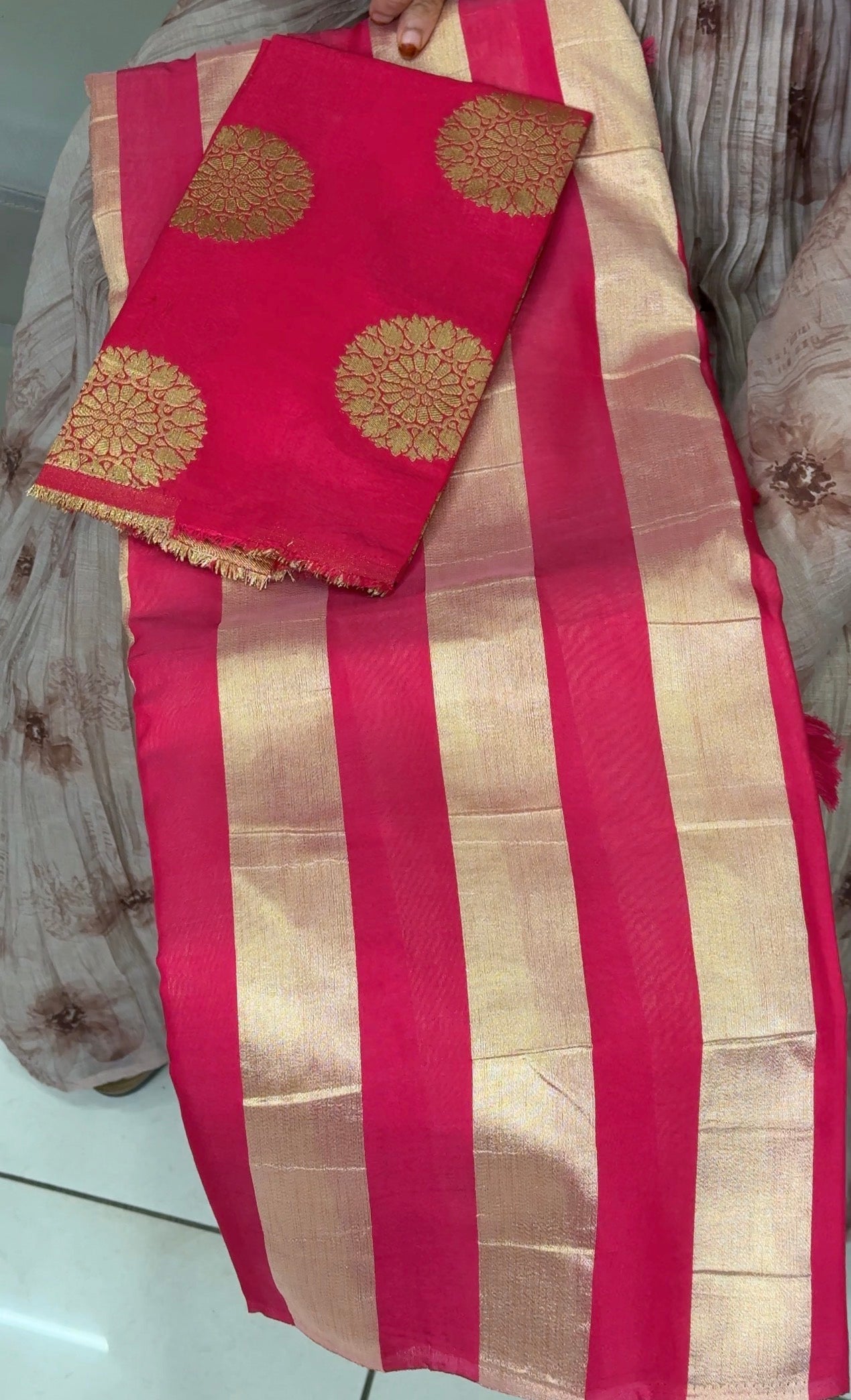 TISSUE SAREEES - IHA 32547