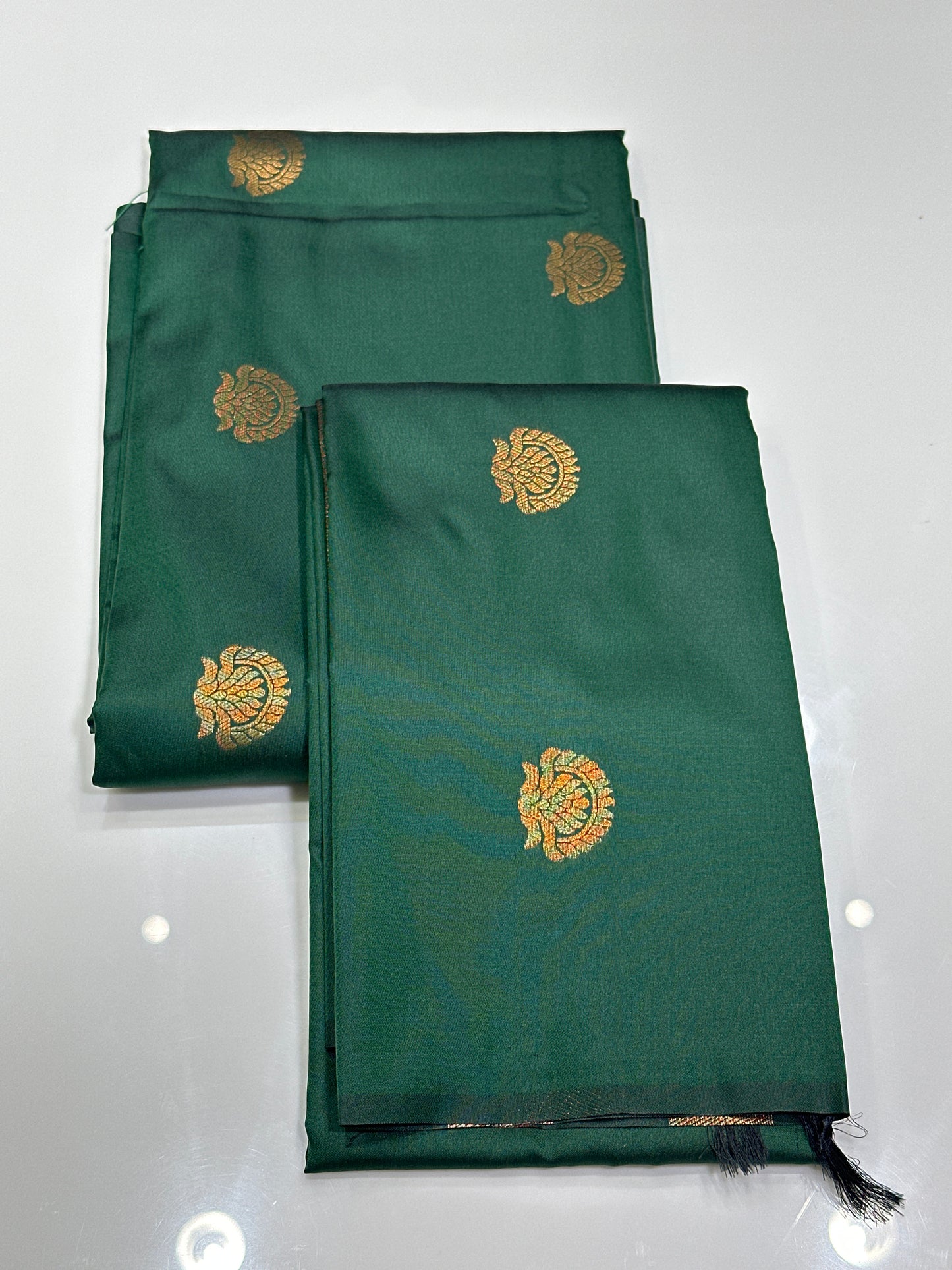 OFFER SALES UNSTITCHED SALWAR SUITS -  IHA 33486