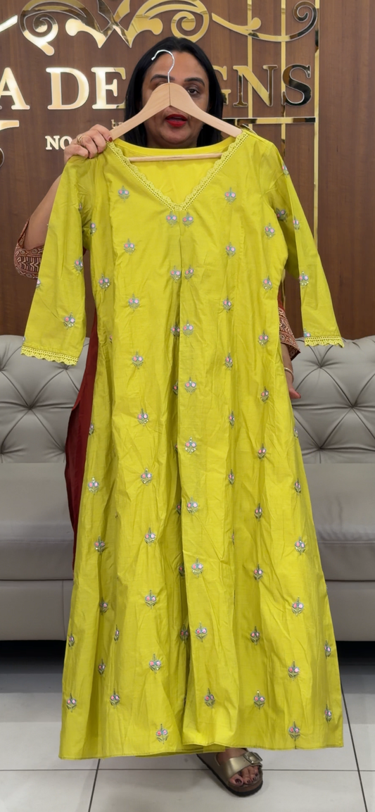 IHA'S IN-HOUSE ALINE TOPS - IHA 31873