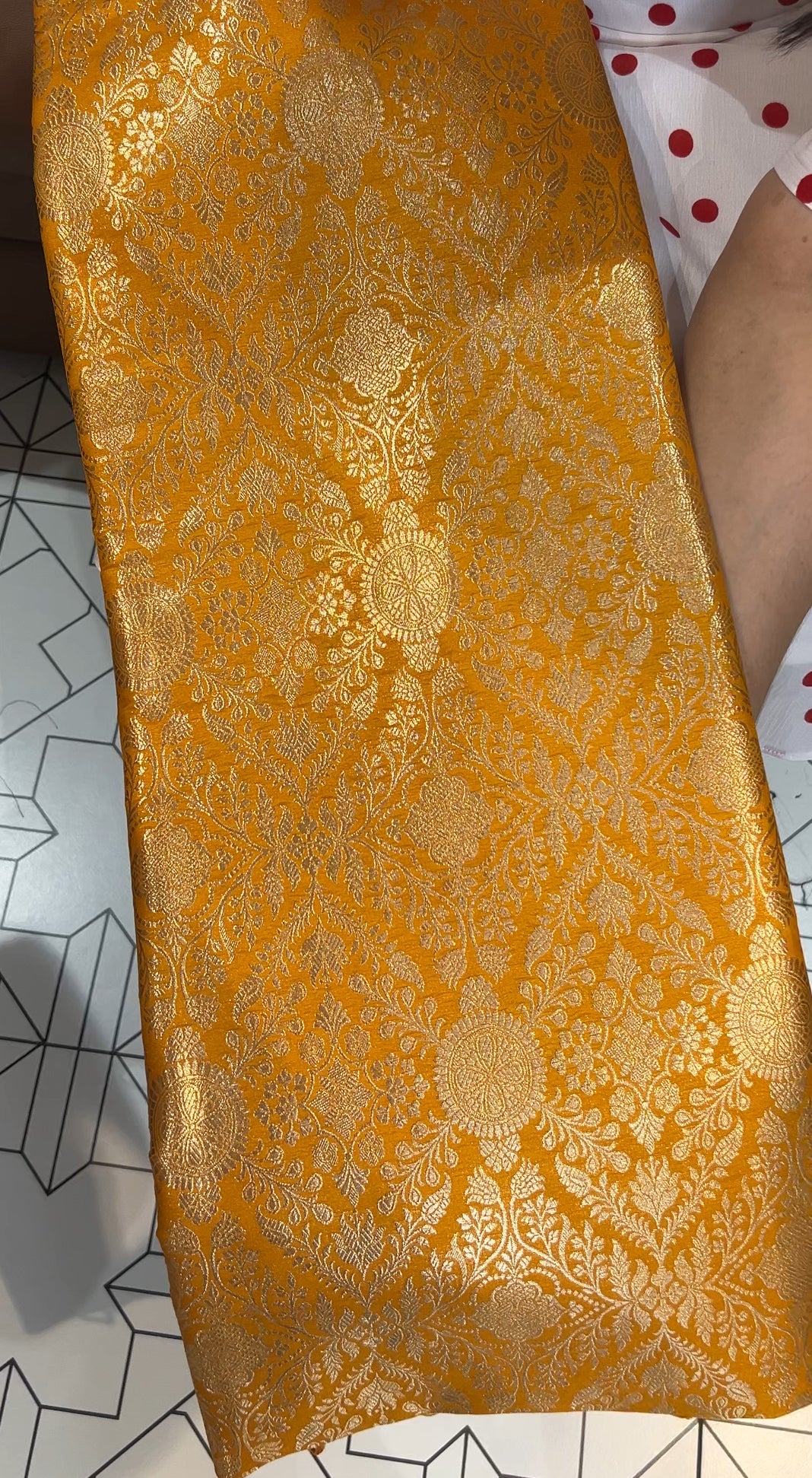 SEMI KATAN SAREE - IHA 19262