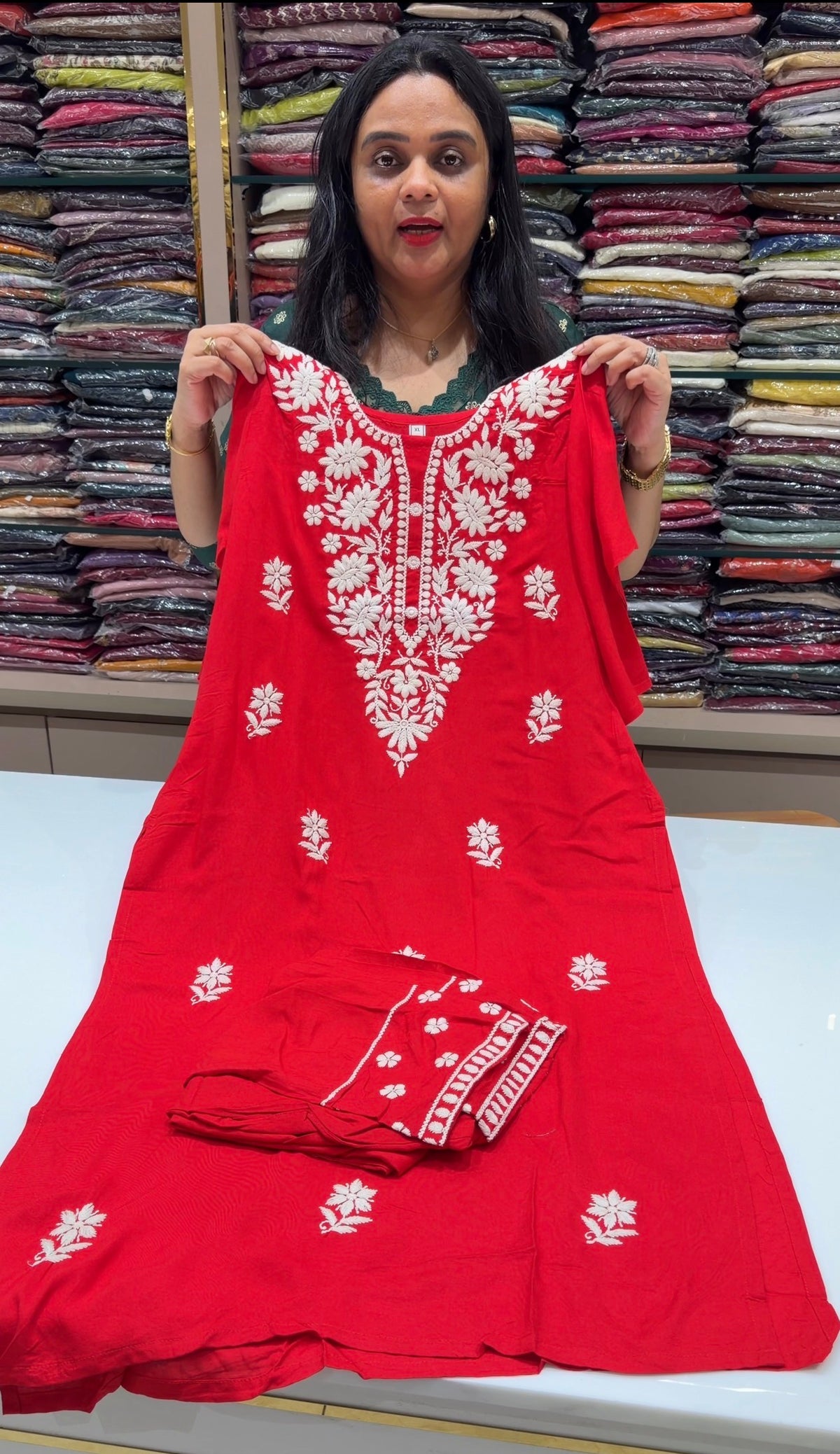 OFFER SALES READY TO WEAR SETS - IHA 35344