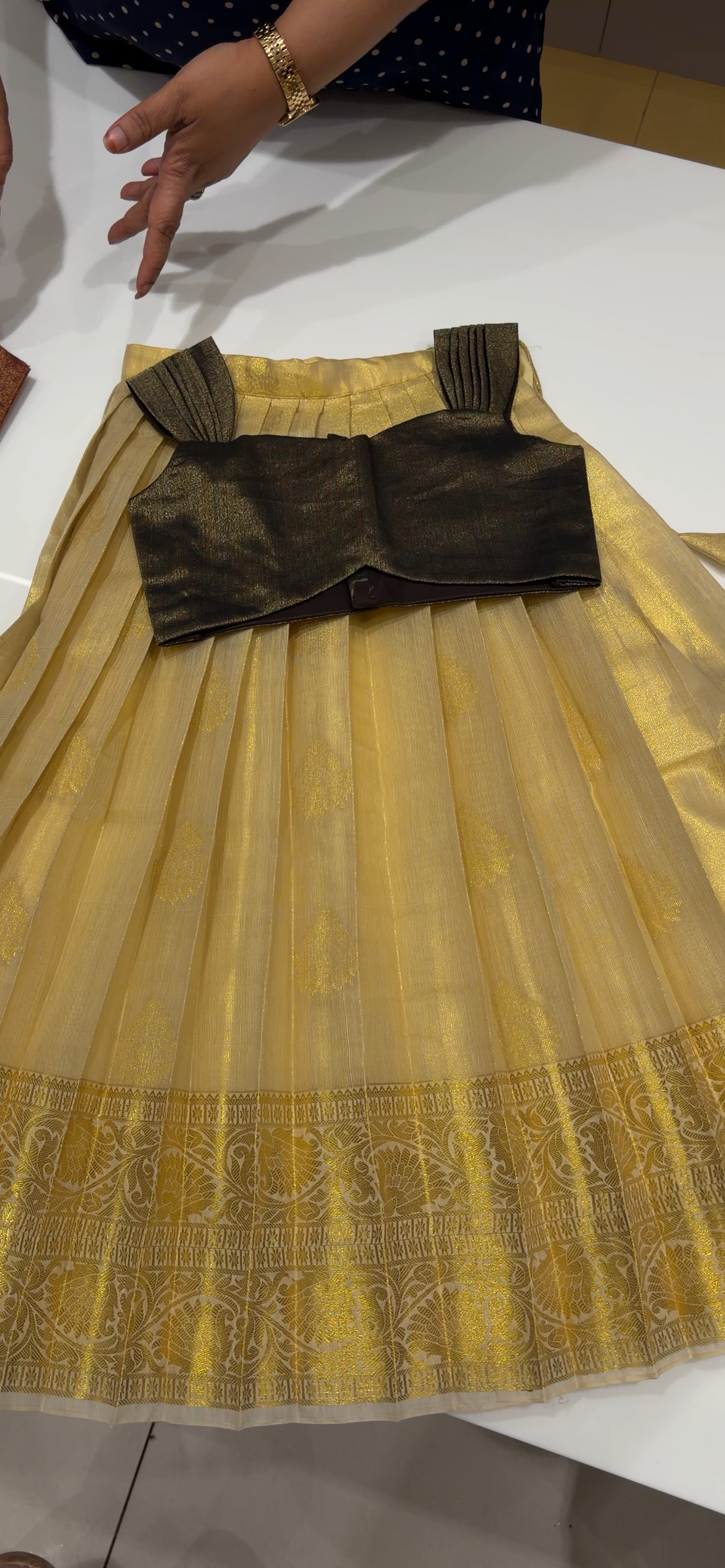 IHA'S IN-HOUSE KIDS CROP TOP AND SKIRT - IHA 34600
