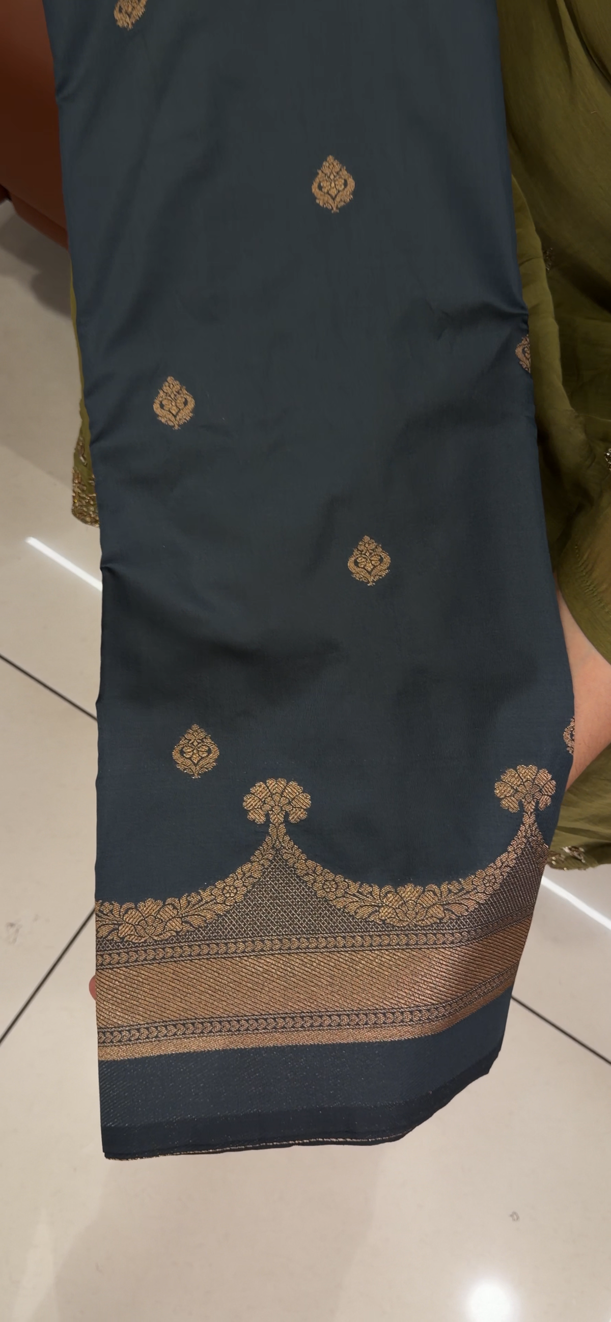 SEMI BANARASI SAREES - IHA 35378