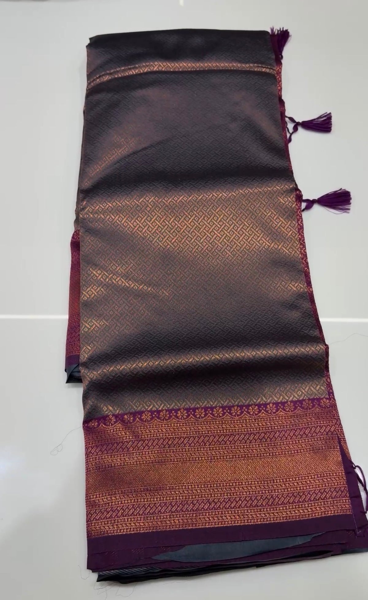 OFFER SALES SAREES - IHA 35386