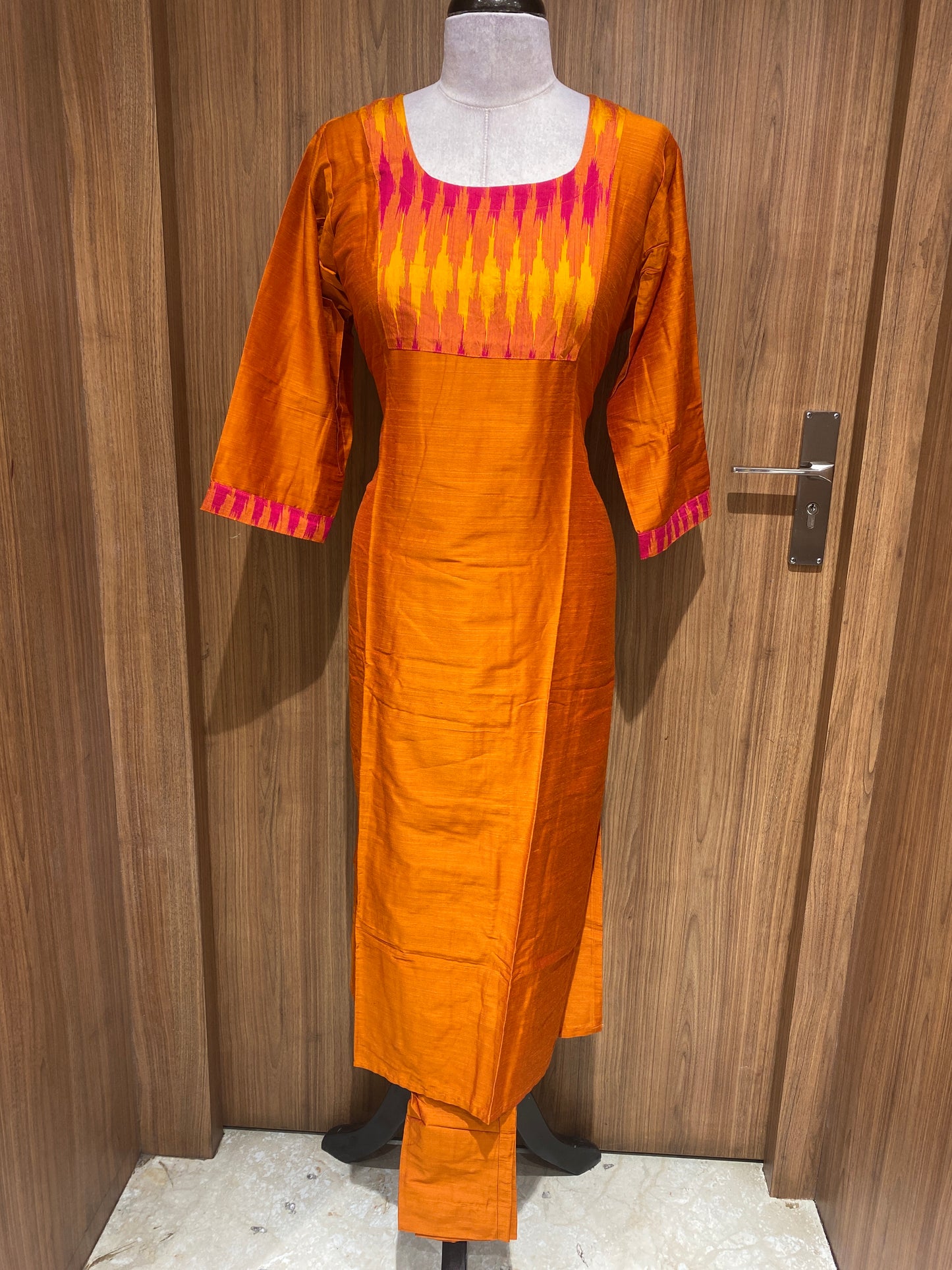 OFFER SALES TOP AND BOTTOM - IHA 27057