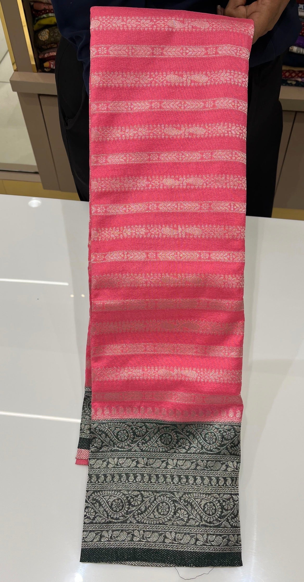 OFFER SALES  SAREES - IHA 35937