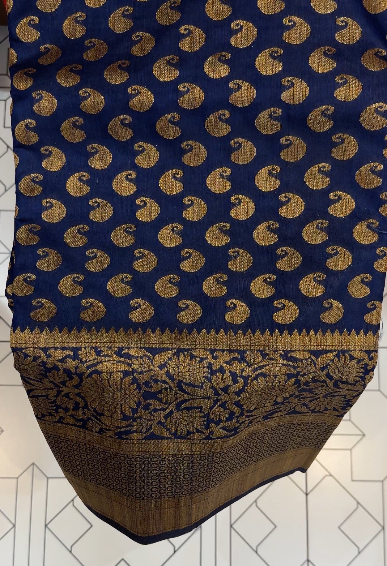 SEMI BANARASI SAREES - IHA 17647