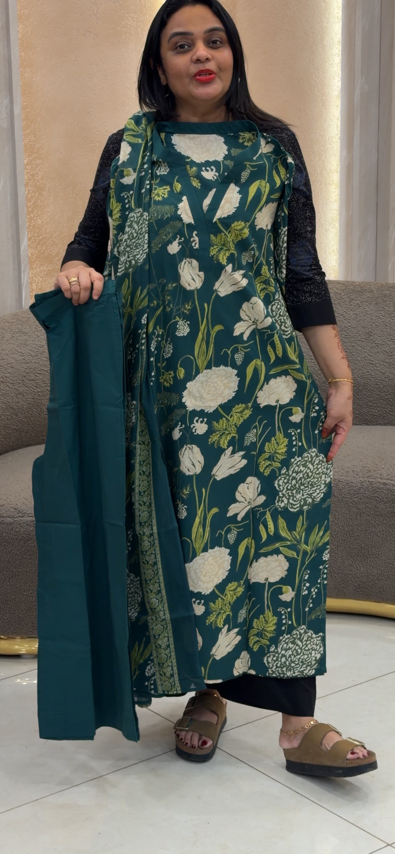 IHA'S IN- HOUSE TOP, BOTTOM AND DUPATTA - IHA 33077