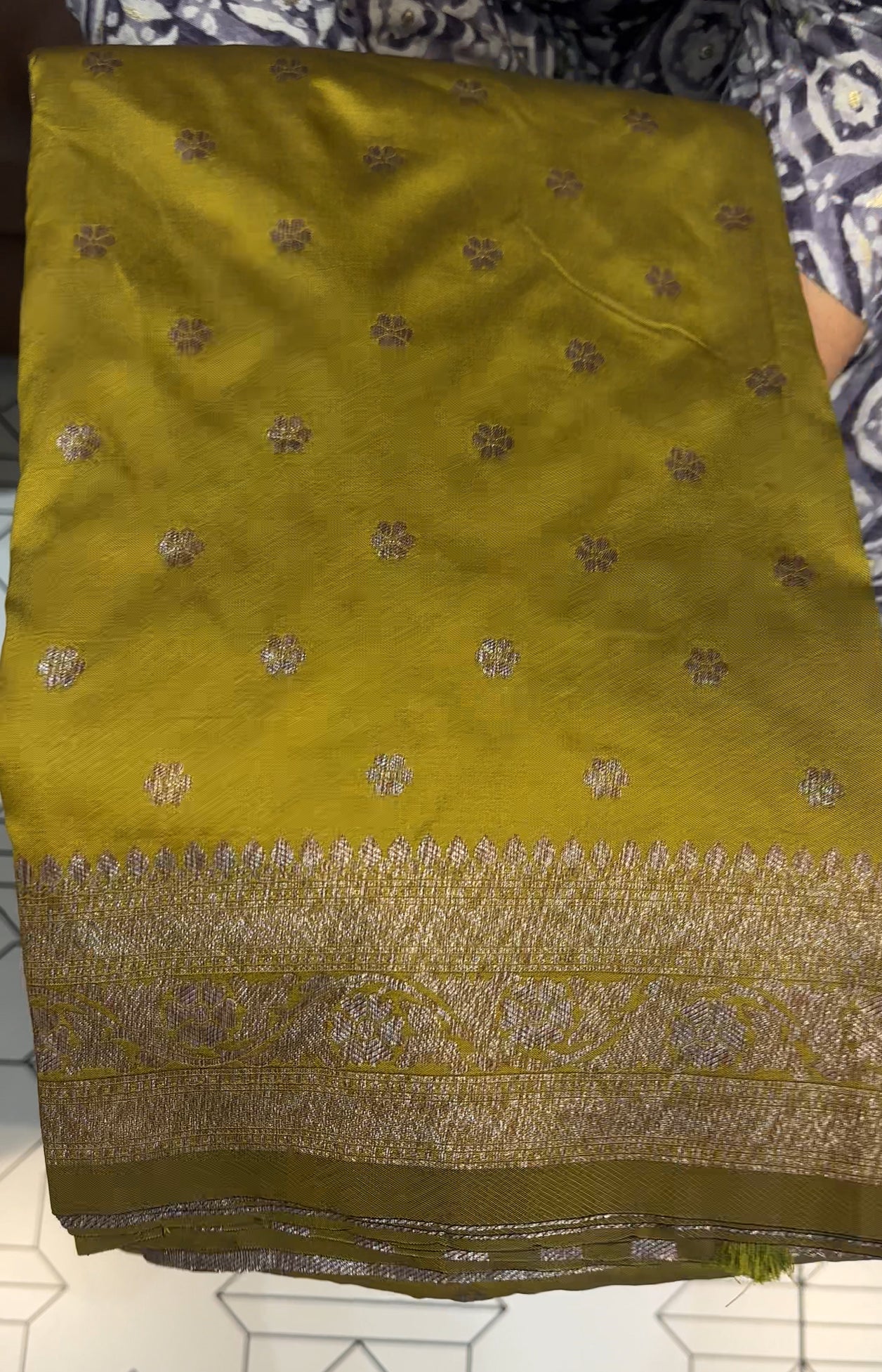 SEMI BANARASI SAREES - IHA 24664