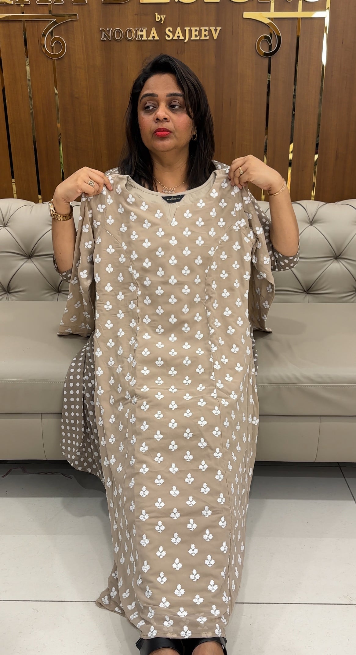 CHIKANKARI LONG ALINE TOPS - IHA 25317