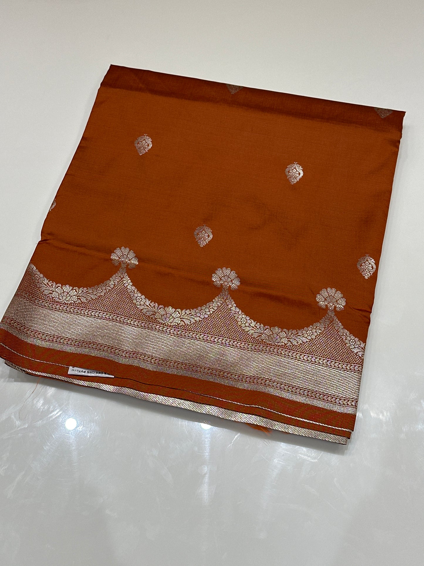 OFFER SALES SAREES - IHA 27178