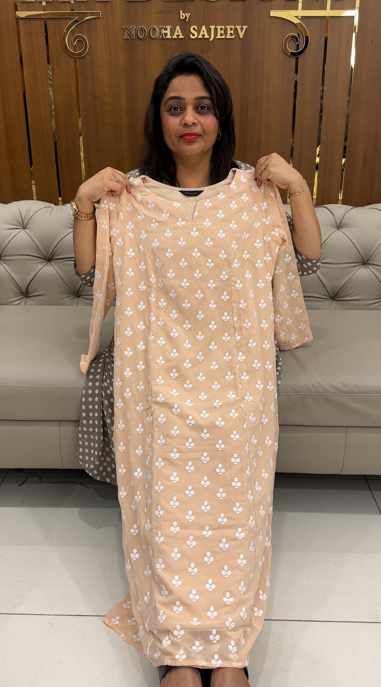 CHIKANKARI LONG ALINE TOPS - IHA 25317