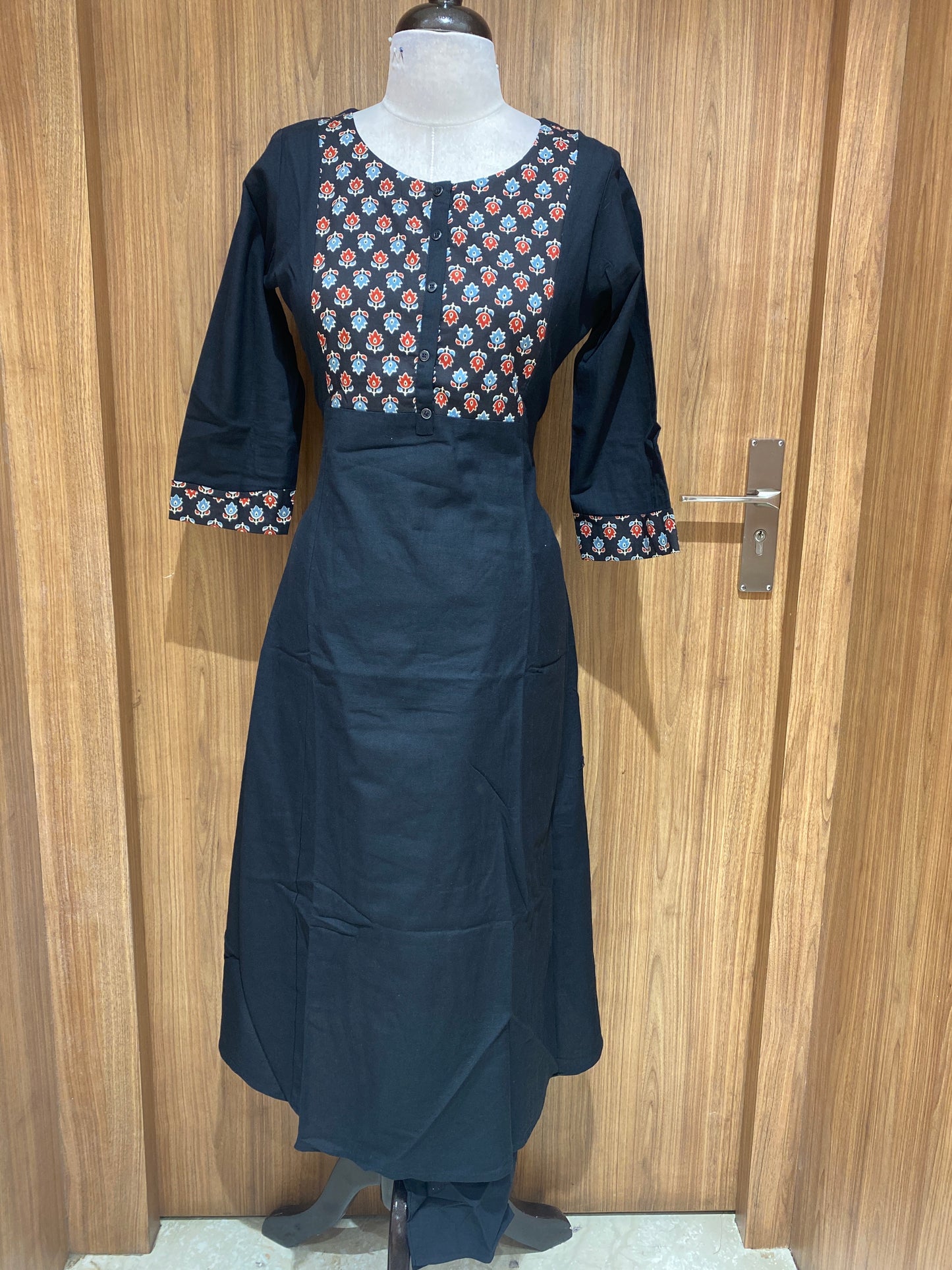 OFFER SALES TOP AND BOTTOM - IHA 27057