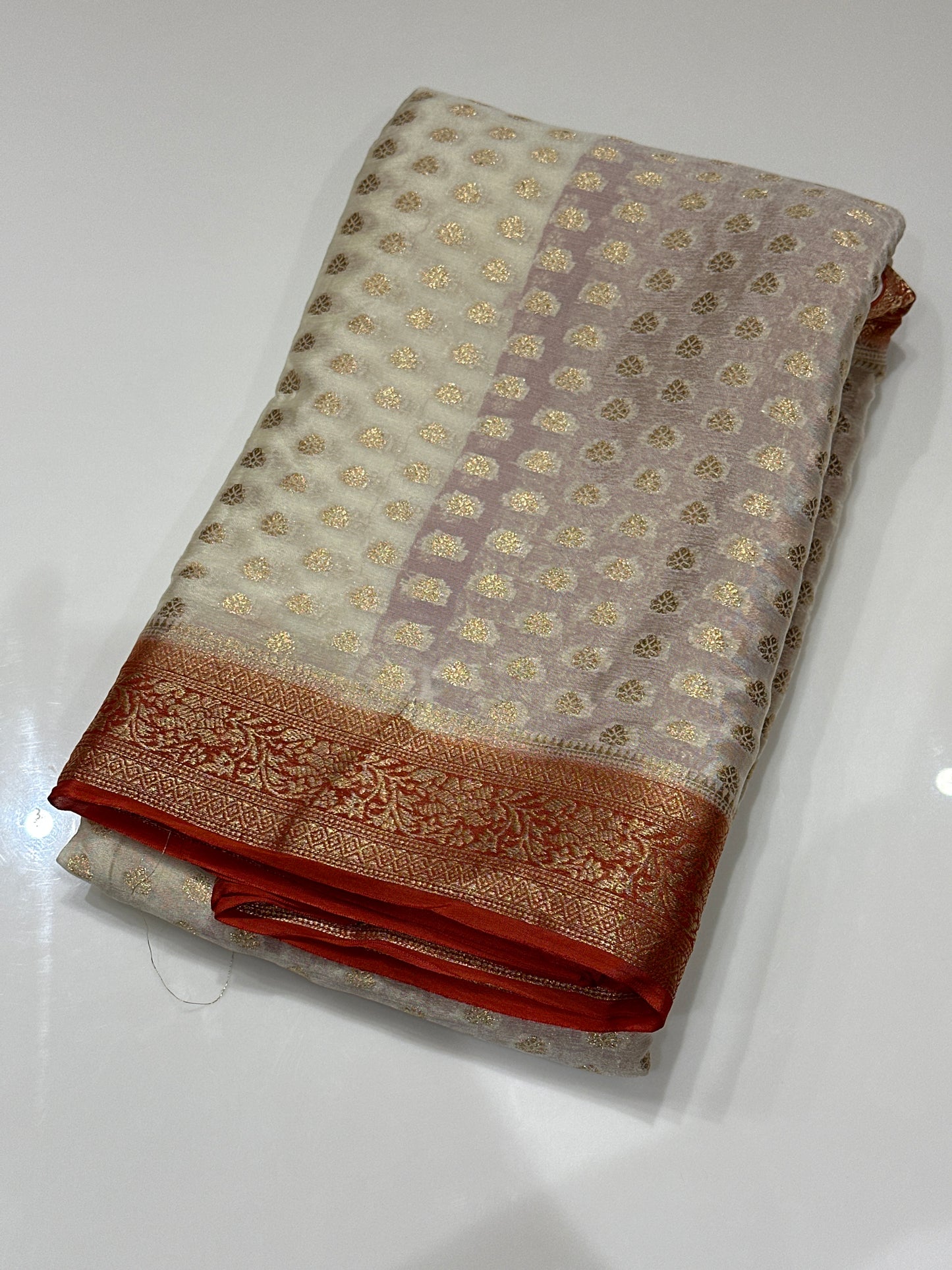 OFFER SALES SAREES - IHA 27131