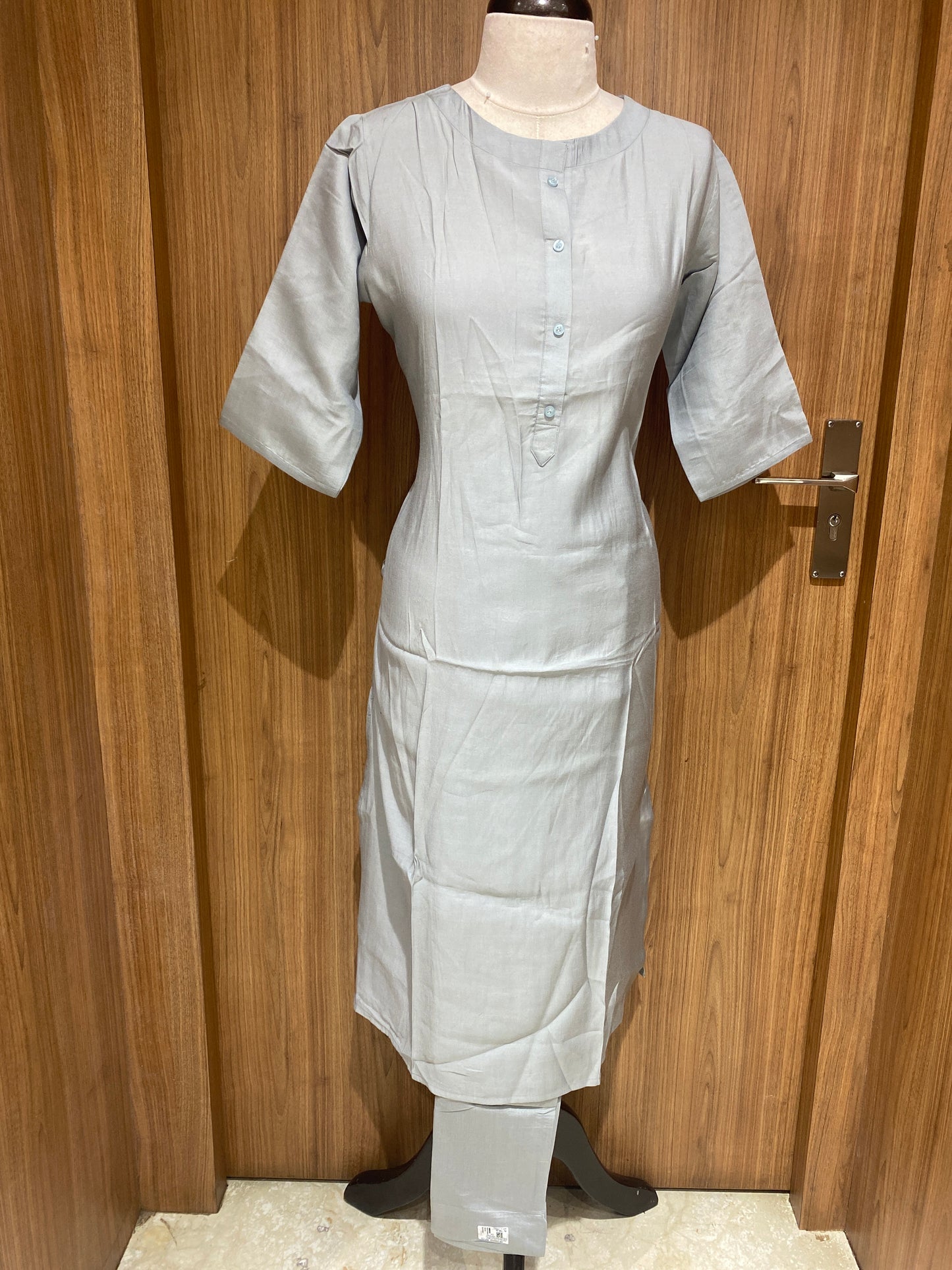 OFFER SALES TOP AND BOTTOM - IHA 27052