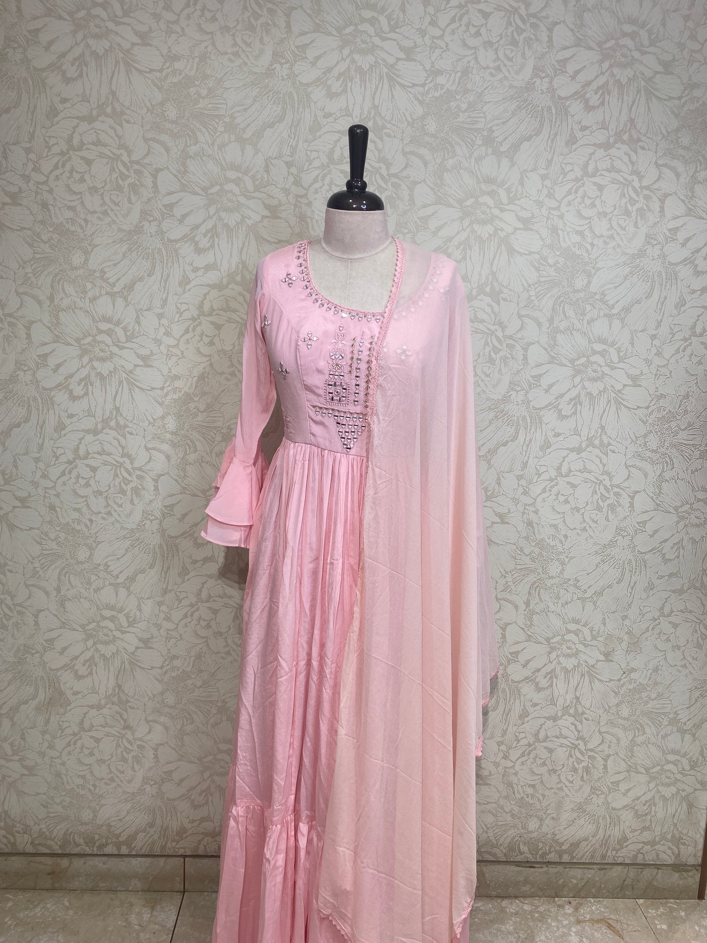 OFFER SALES TOPS COLLECTIONS - IHA 27023