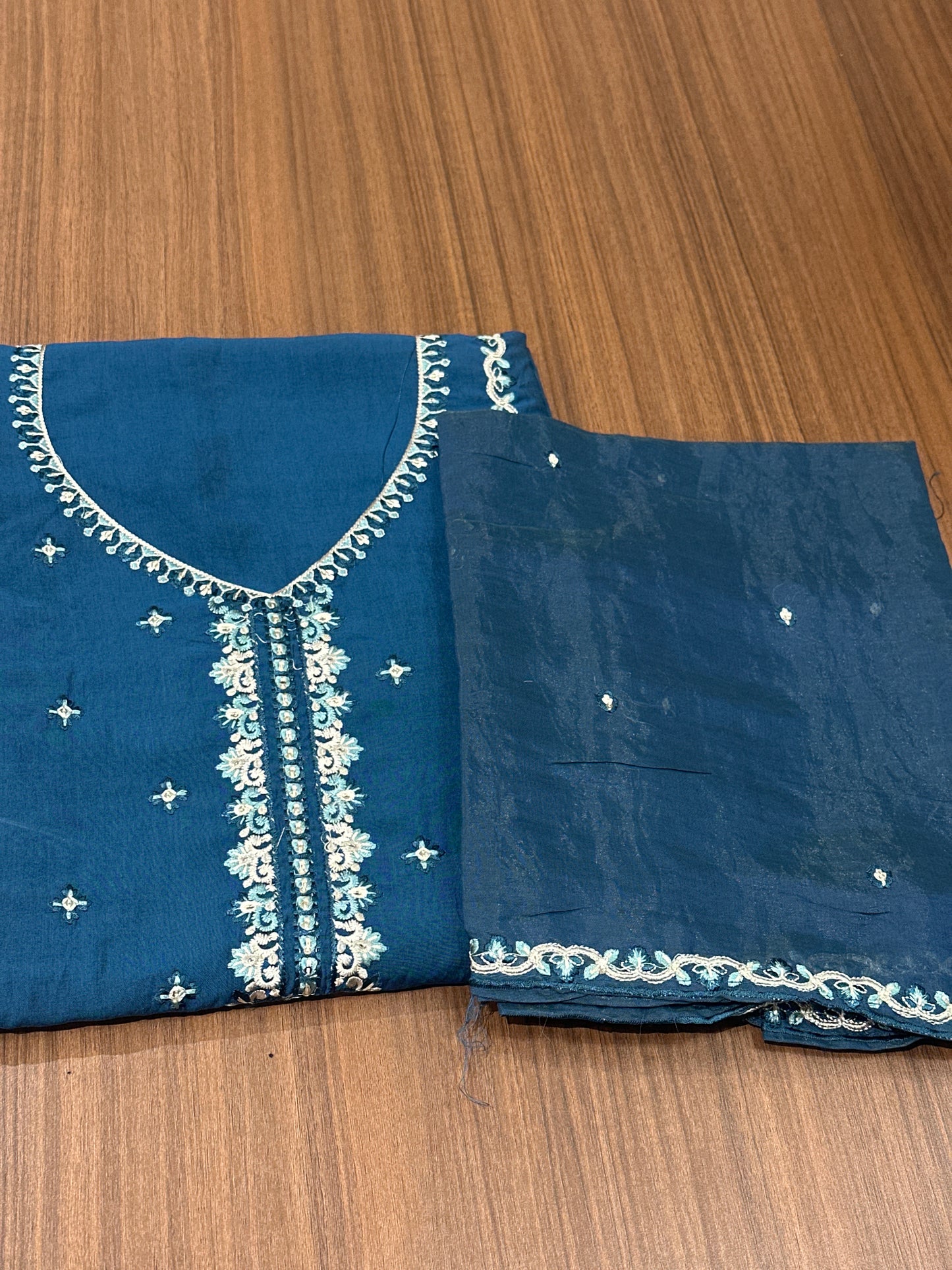 OFFER SALES UNSTITCHED SALWAR SUITS -  IHA 33898