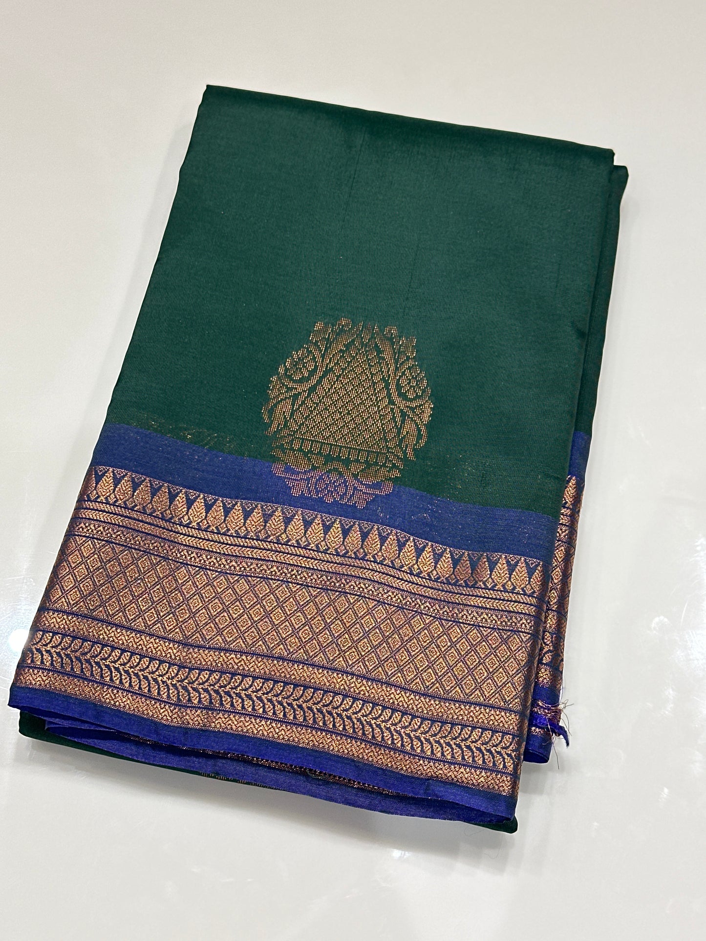 OFFER SALES SAREES - IHA 27178