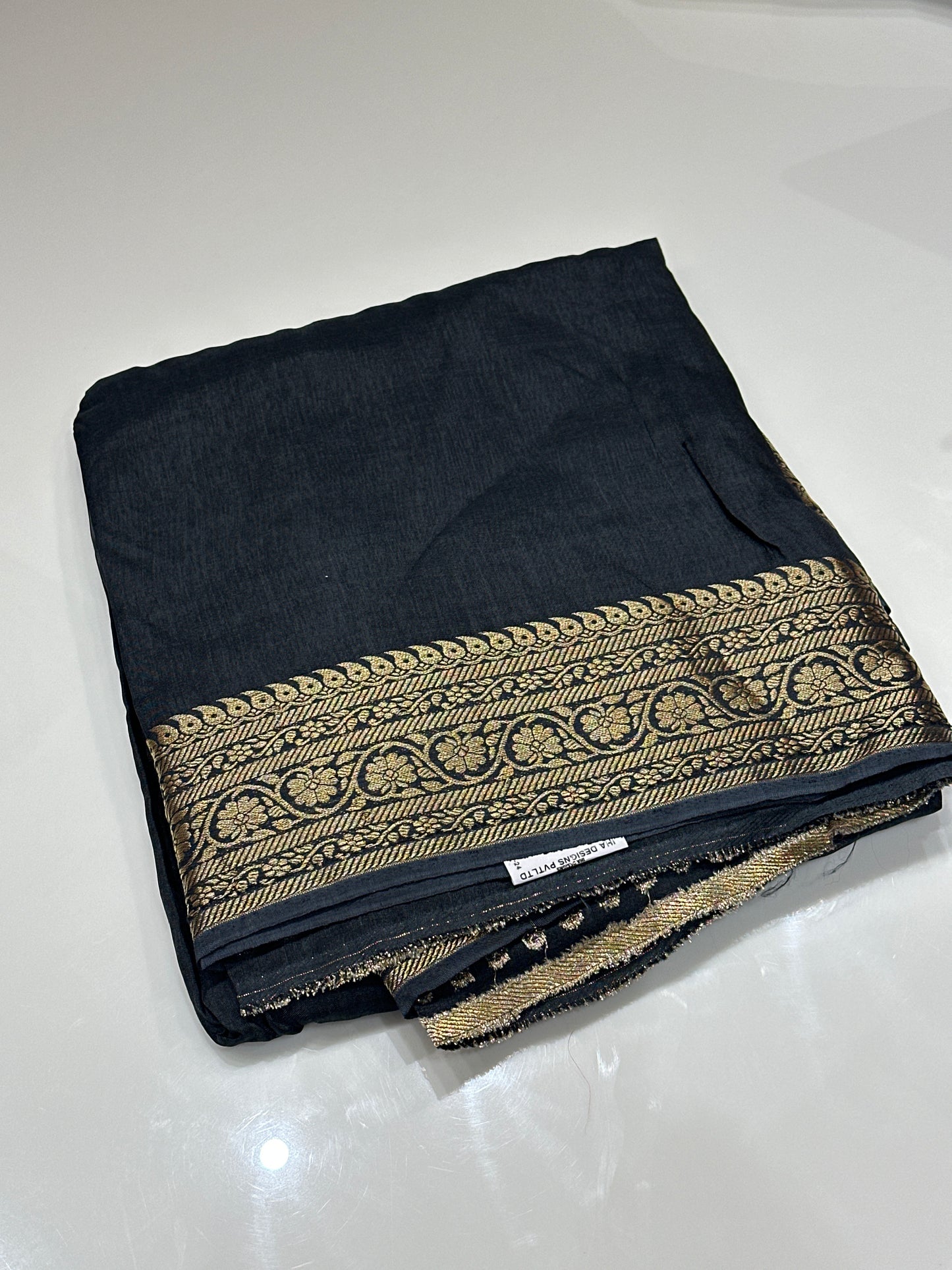 OFFER SALES SAREES - IHA 27171