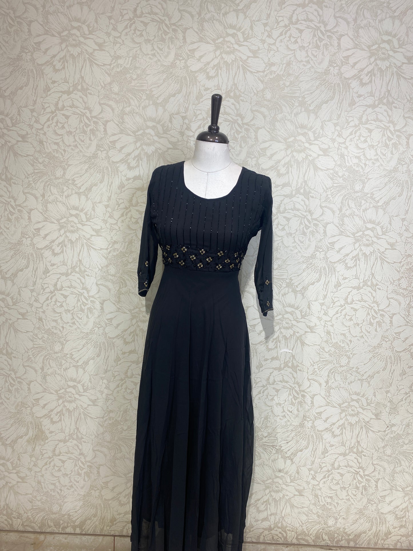 OFFER SALES TOPS COLLECTIONS - IHA 27023