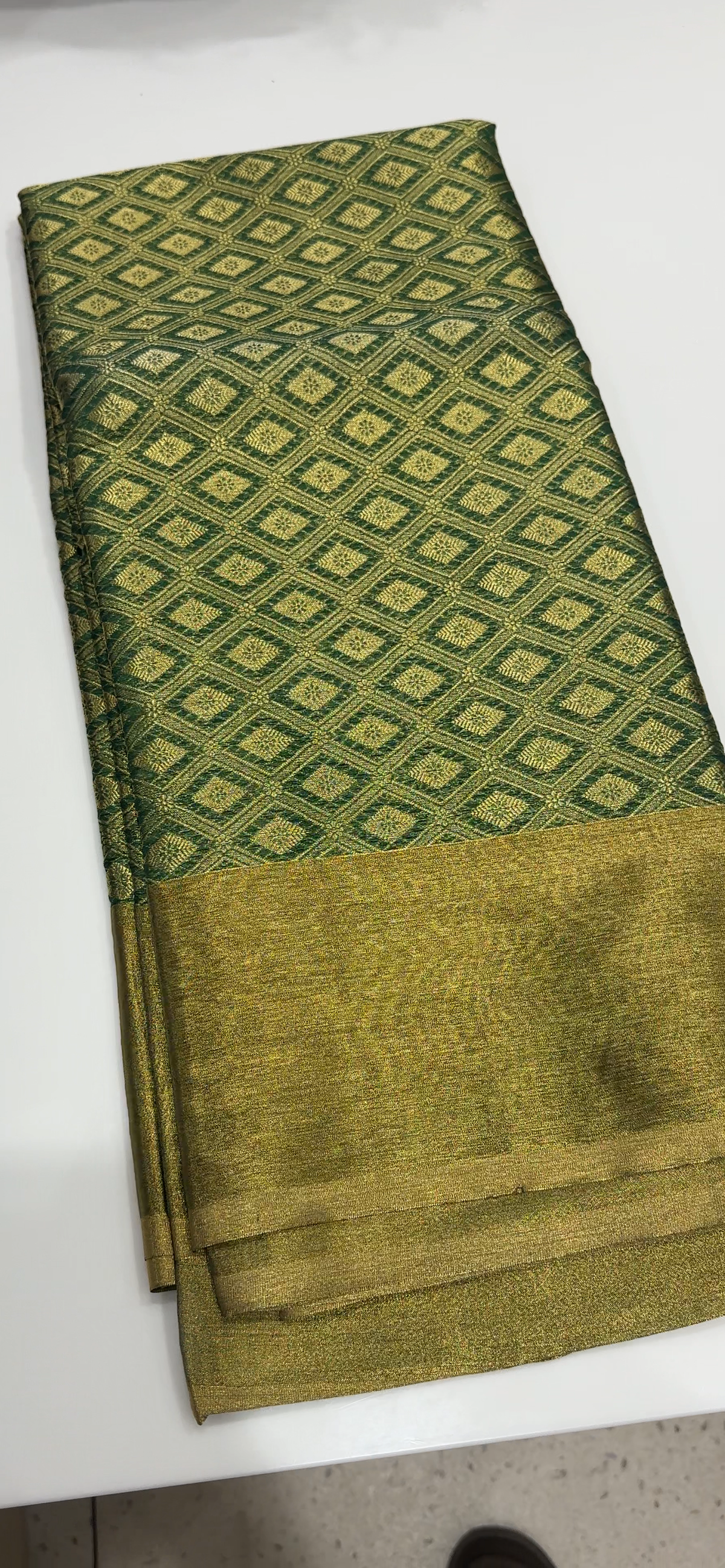 OFFER SALES SAREES - IHA 35496