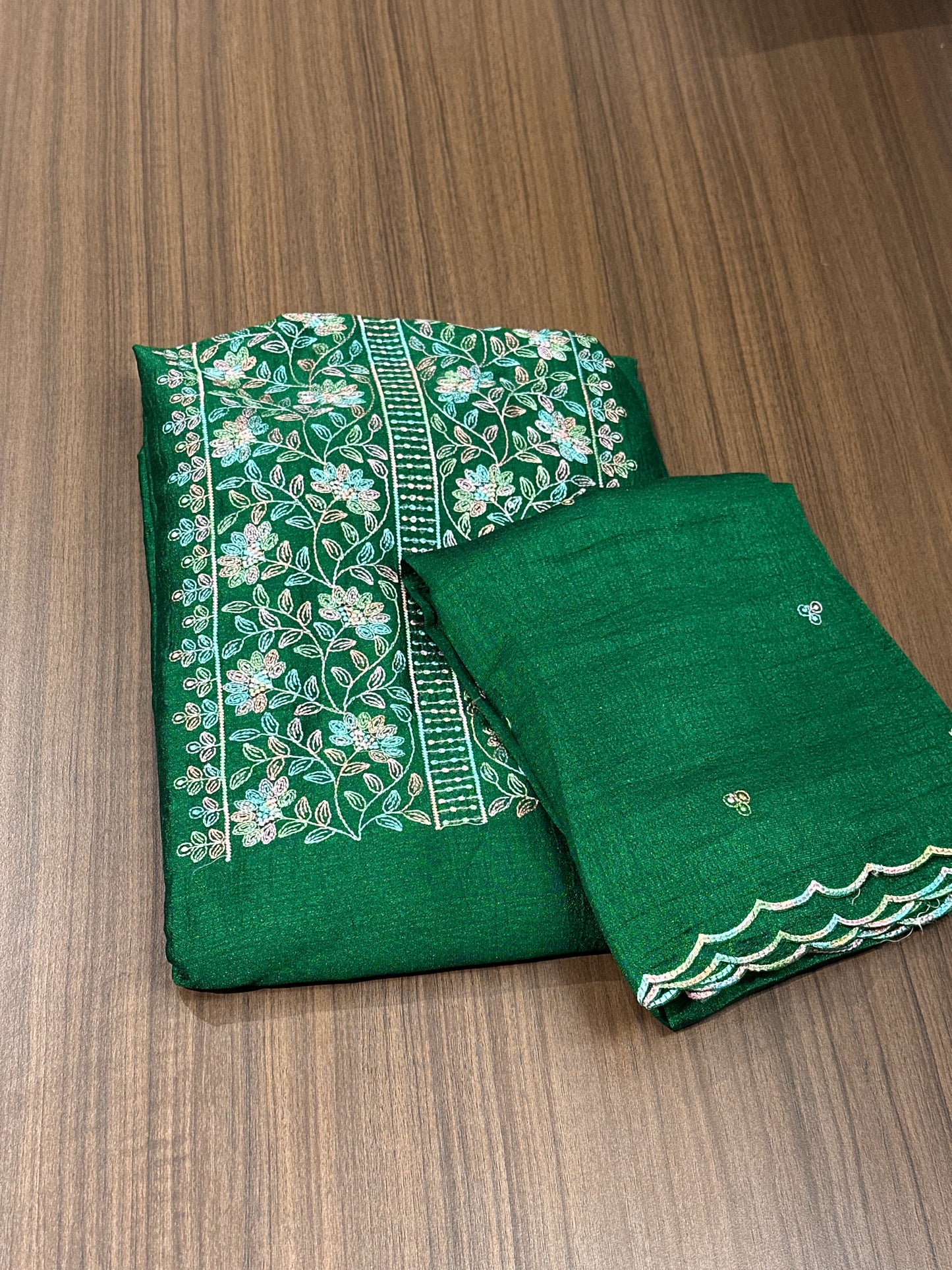 OFFER SALES UNSTITCHED SALWAR SUITS -  IHA 33762
