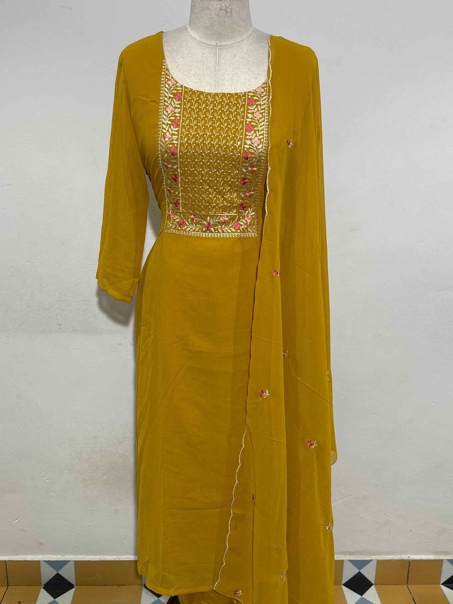 OFFER SALES TOP AND BOTTOM  -  IHA 34262