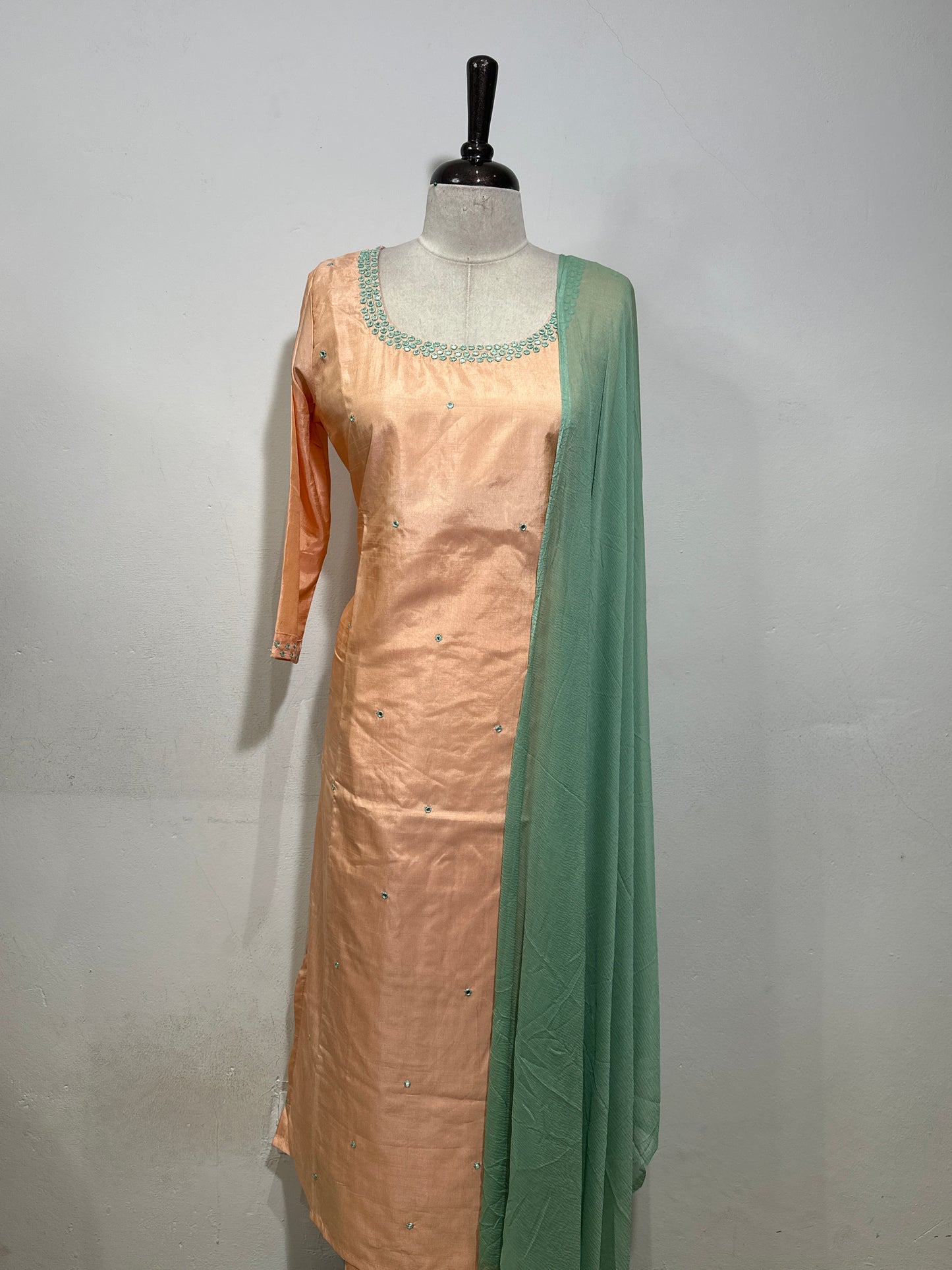 OFFER SALES TOP AND  BOTTOM  -  IHA 34353