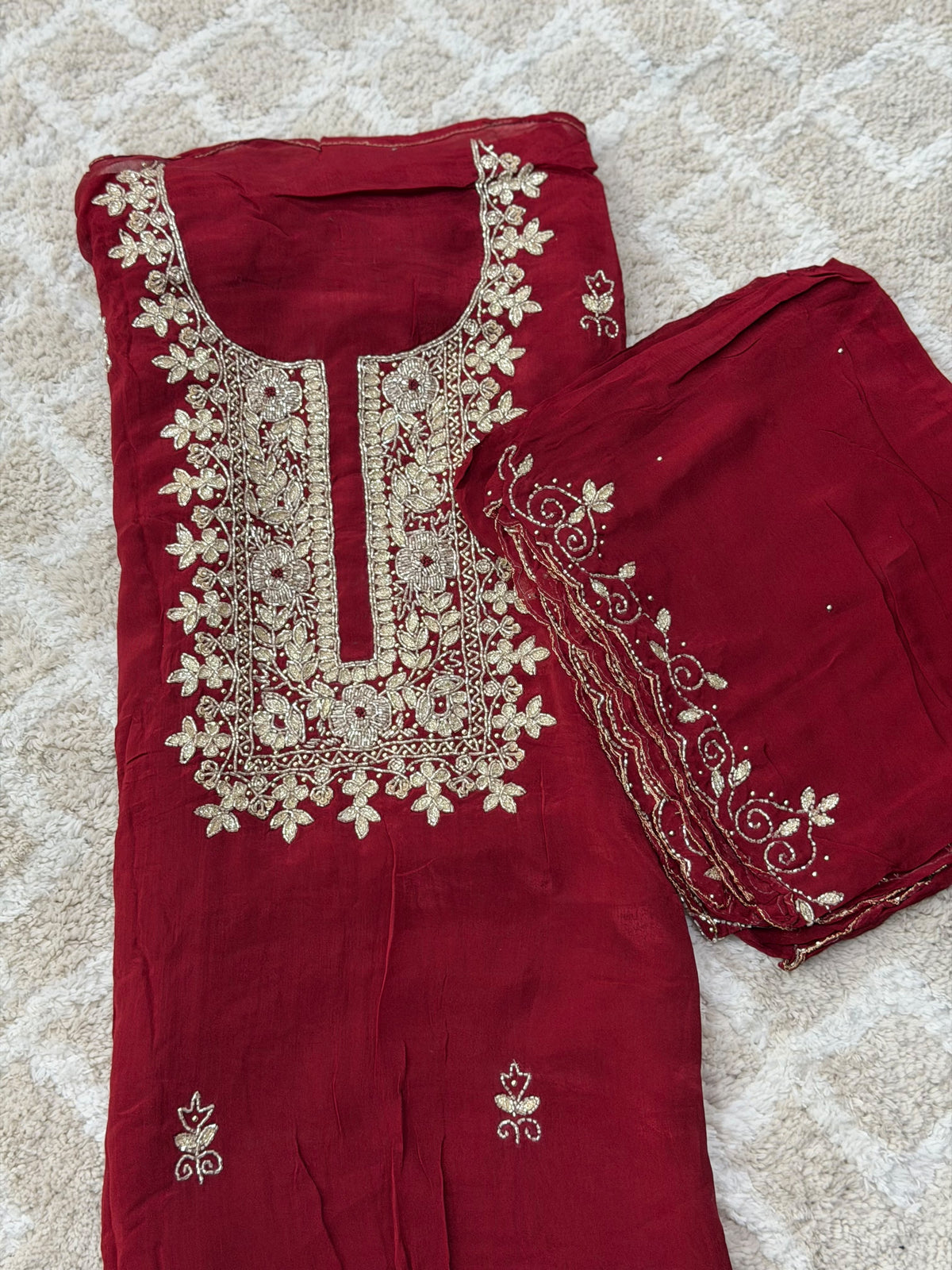 HANDWORKED UNSTITCHED ALWAR SUTS - IHA 36041