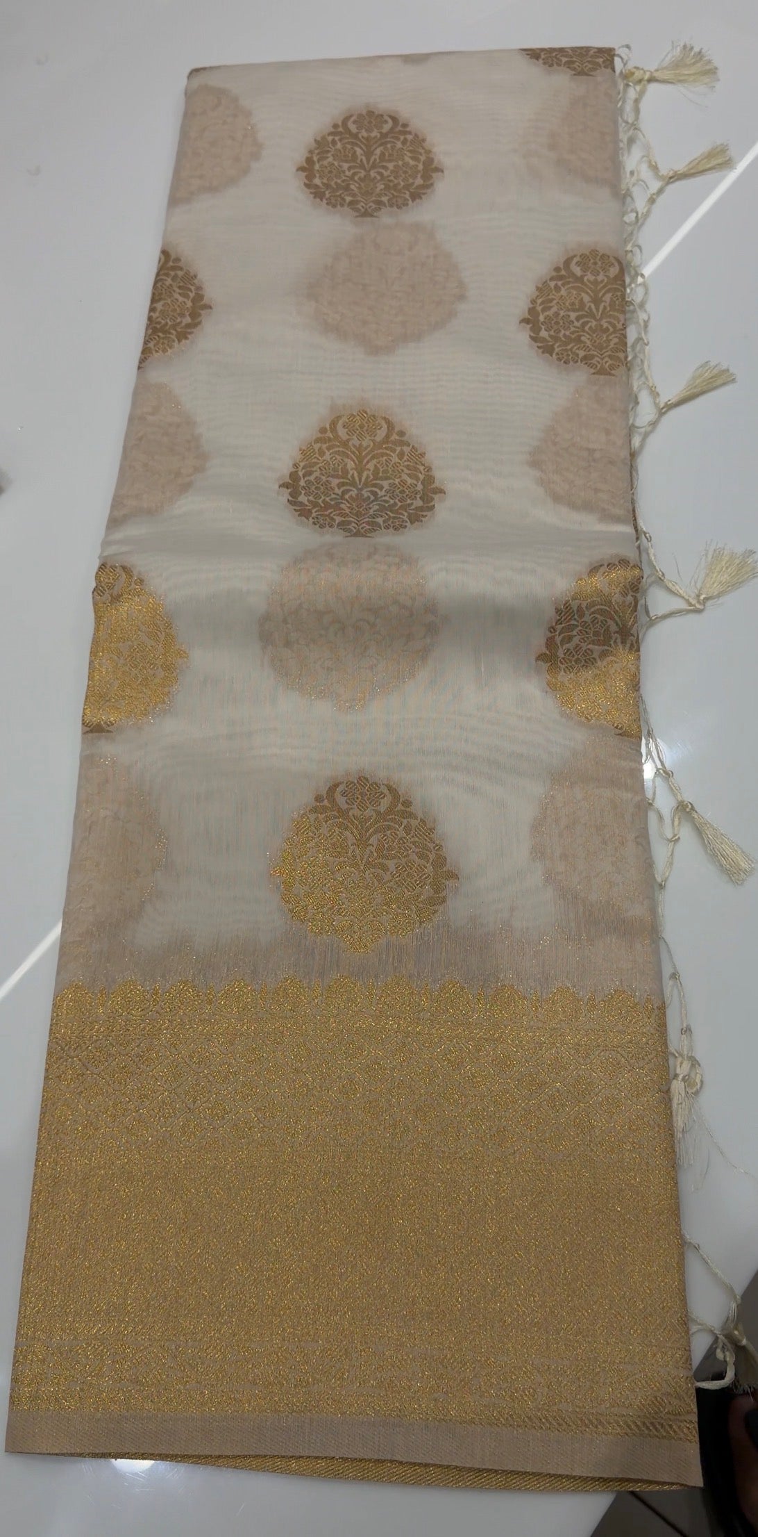 ONAM SAREES - IHA 34495