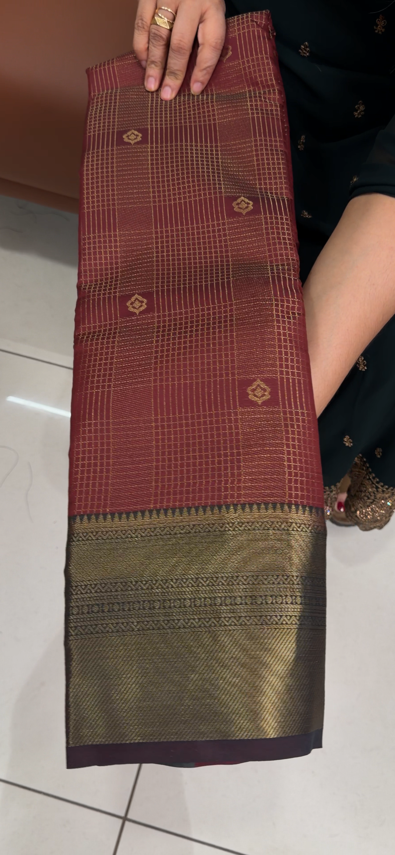 SEMI BROCADE SAREES - IHA 33605