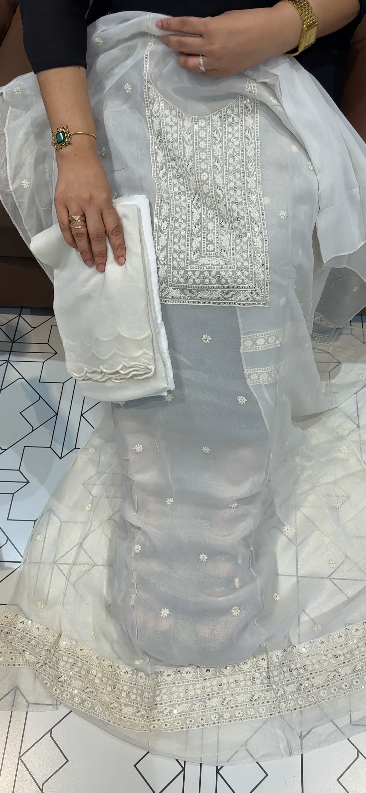 OFFER SALES UNSTITCHED SALWAR SUITS  - IHA 35654