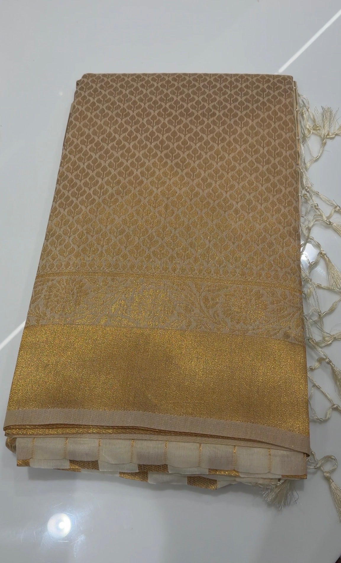 ONAM SAREES - IHA 34495